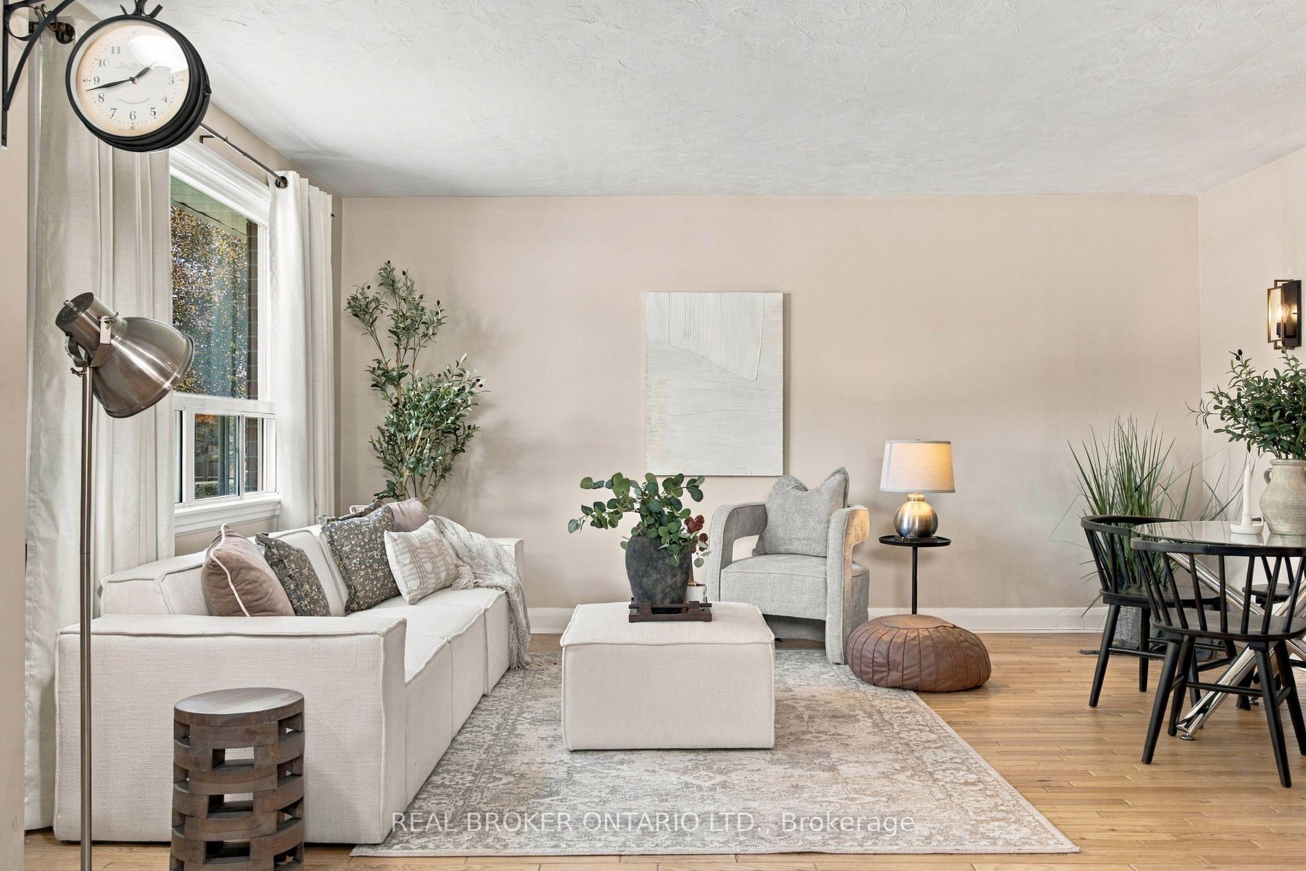 Photo 10 of 52 Dudhope Avenue, Cambridge, Christopher-Champlain — HOMEH