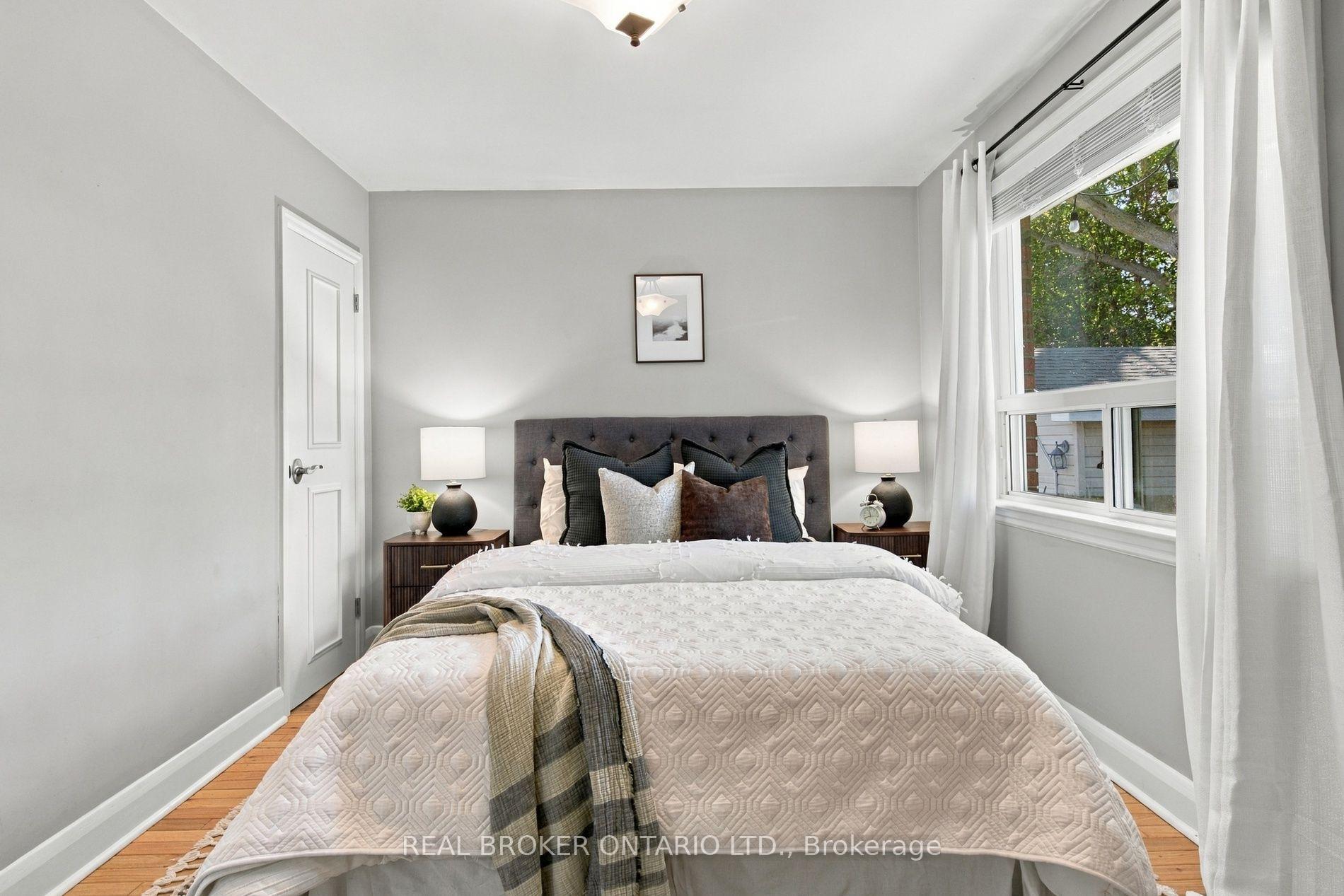 Photo 17 of 52 Dudhope Avenue, Cambridge, Christopher-Champlain — HOMEH