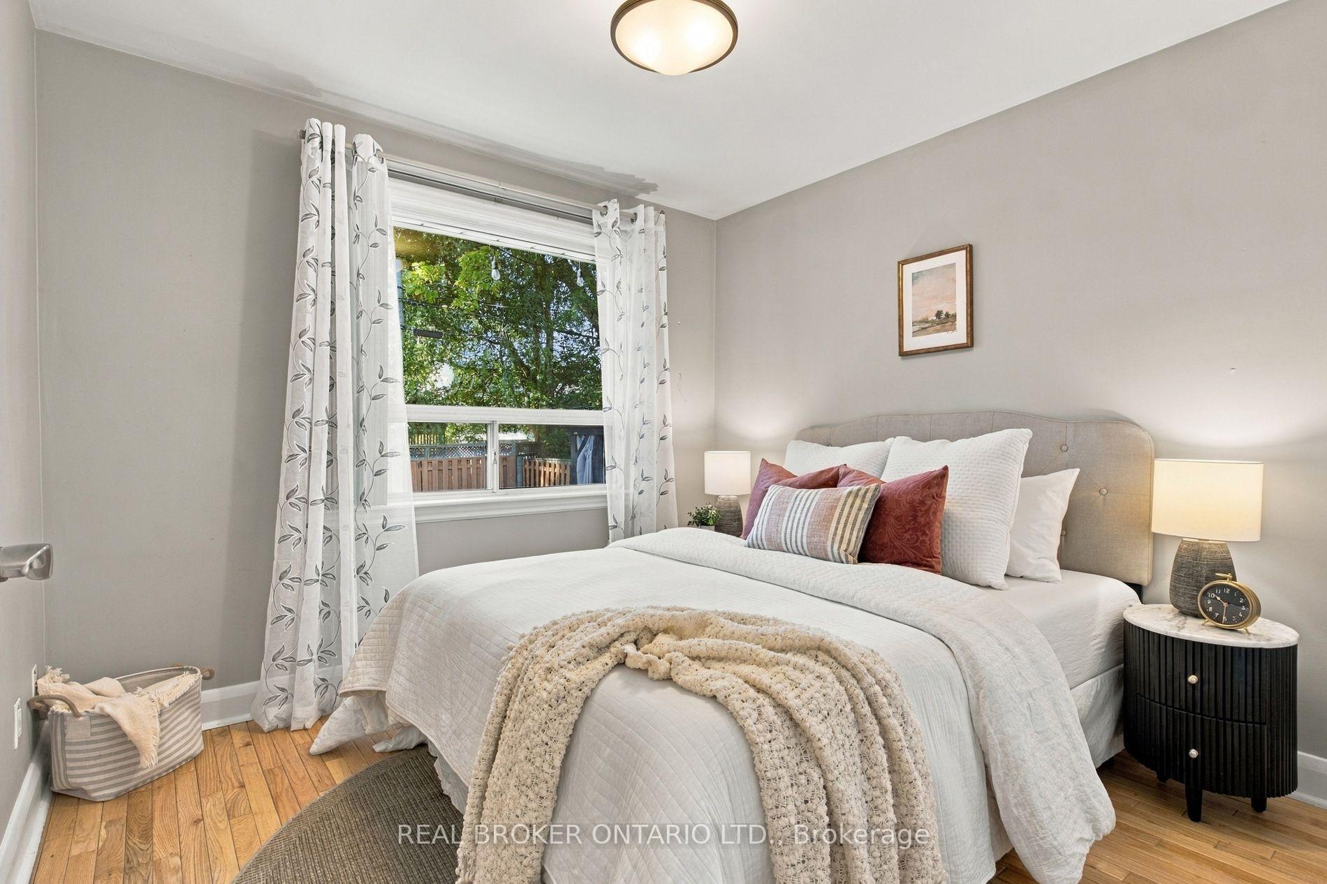 Photo 18 of 52 Dudhope Avenue, Cambridge, Christopher-Champlain — HOMEH