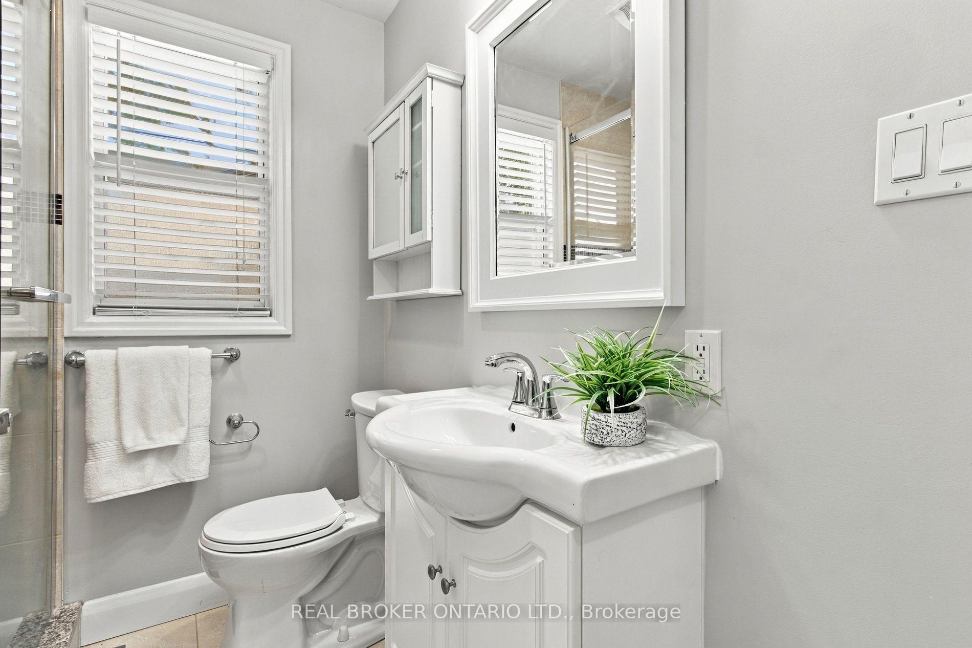 Photo 20 of 52 Dudhope Avenue, Cambridge, Christopher-Champlain — HOMEH