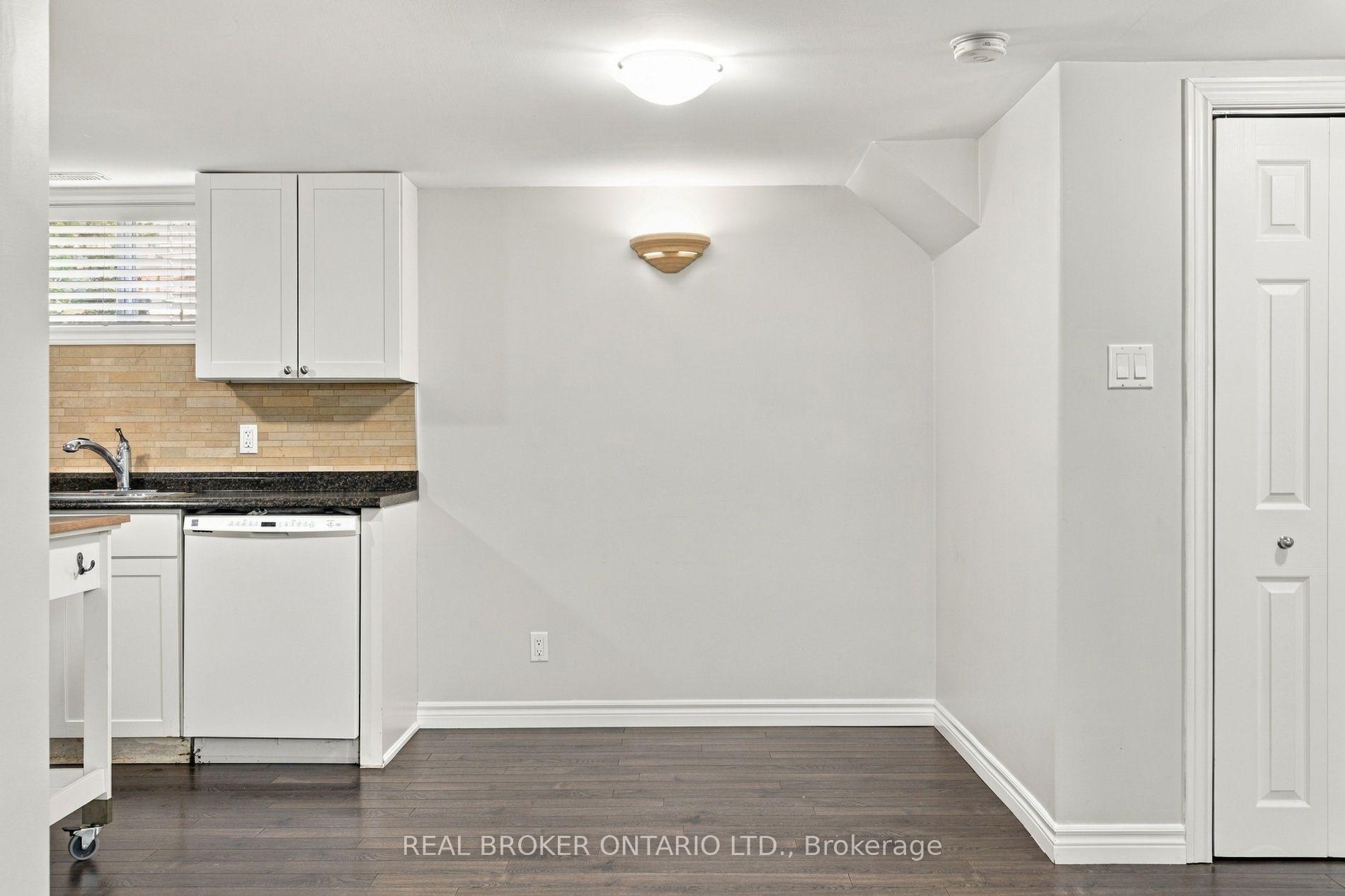 Photo 27 of 52 Dudhope Avenue, Cambridge, Christopher-Champlain — HOMEH