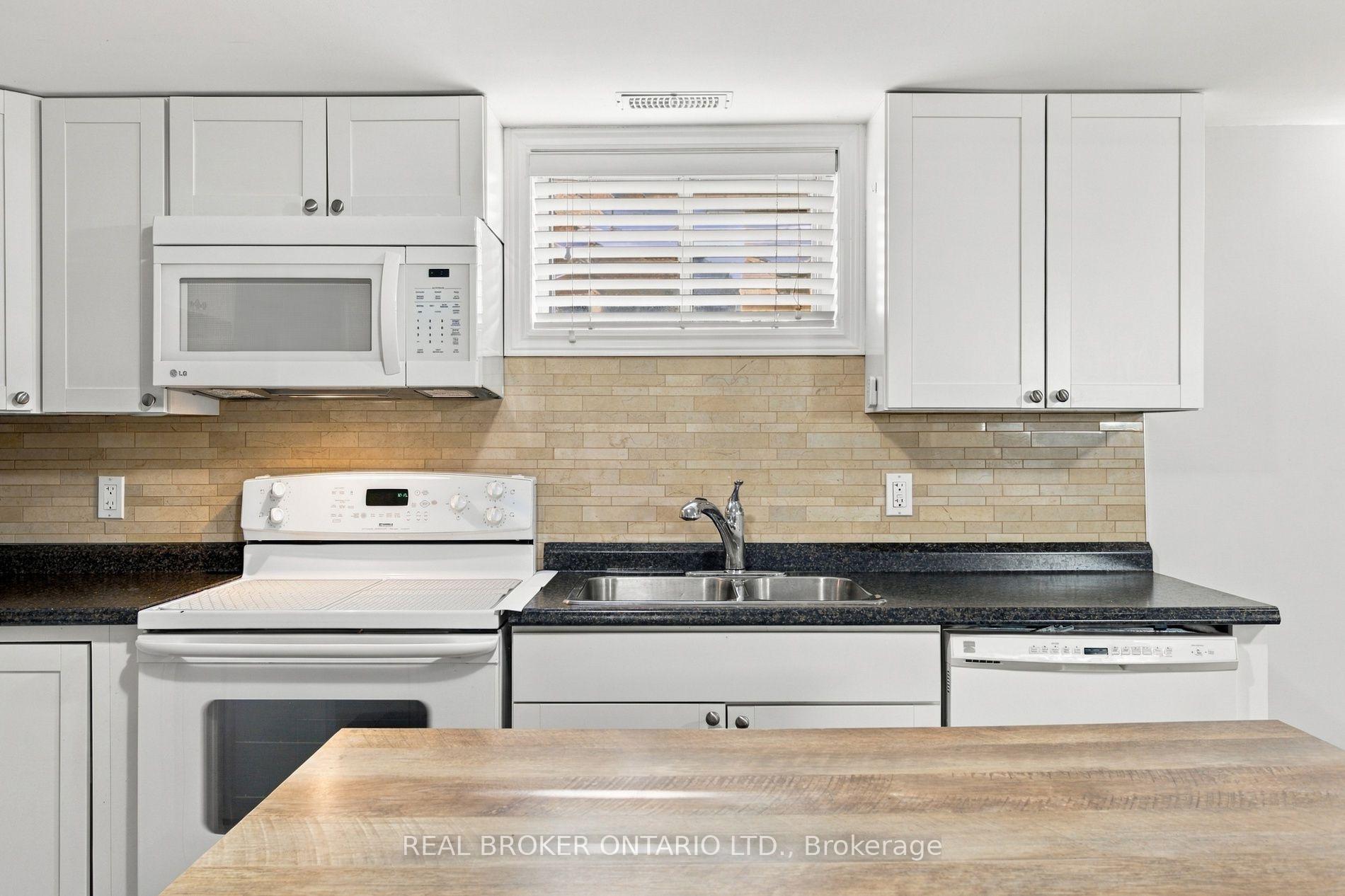 Photo 30 of 52 Dudhope Avenue, Cambridge, Christopher-Champlain — HOMEH