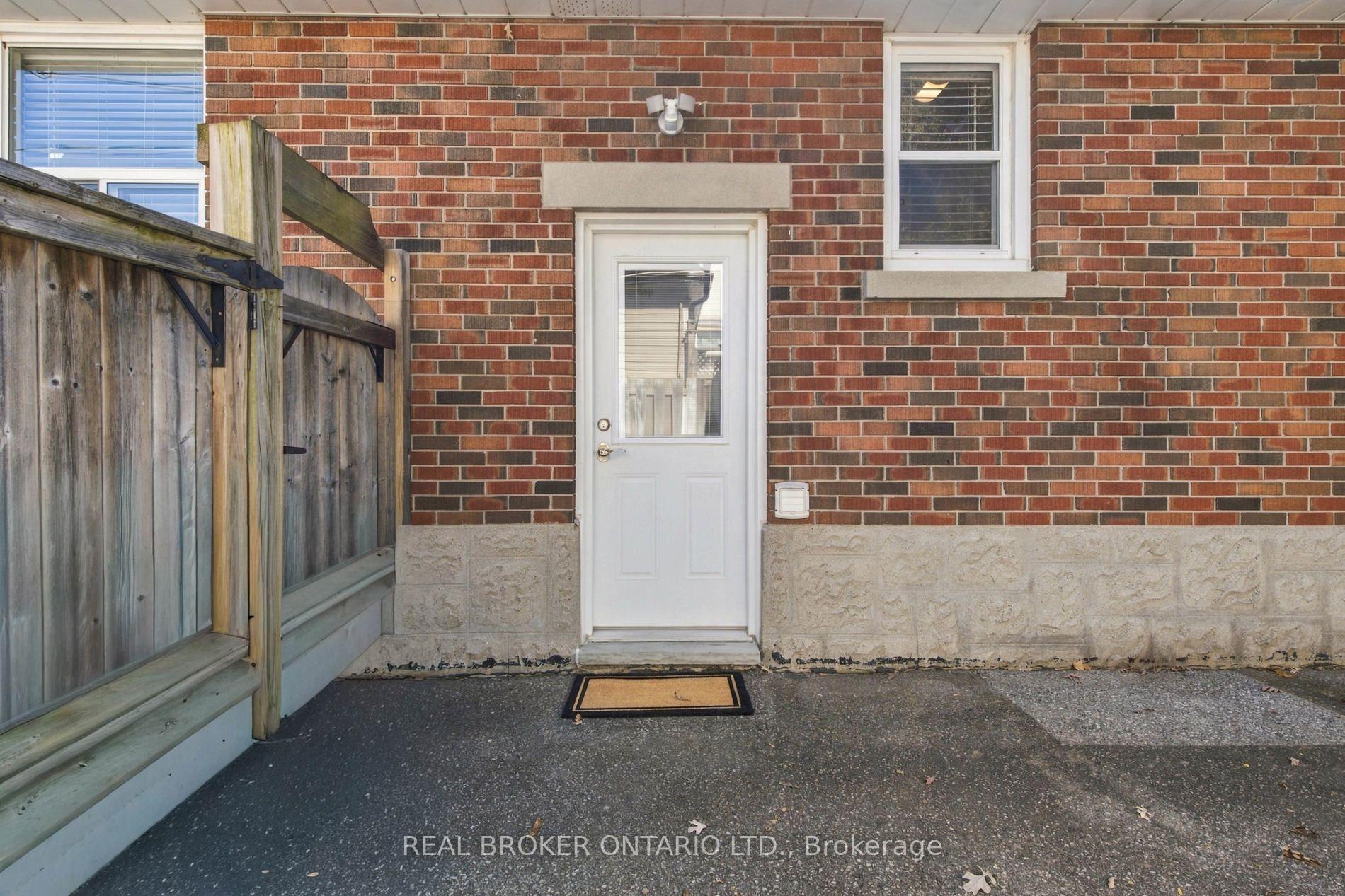 Photo 37 of 52 Dudhope Avenue, Cambridge, Christopher-Champlain — HOMEH