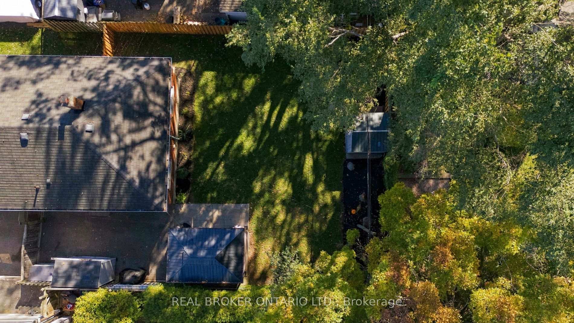 Photo 45 of 52 Dudhope Avenue, Cambridge, Christopher-Champlain — HOMEH