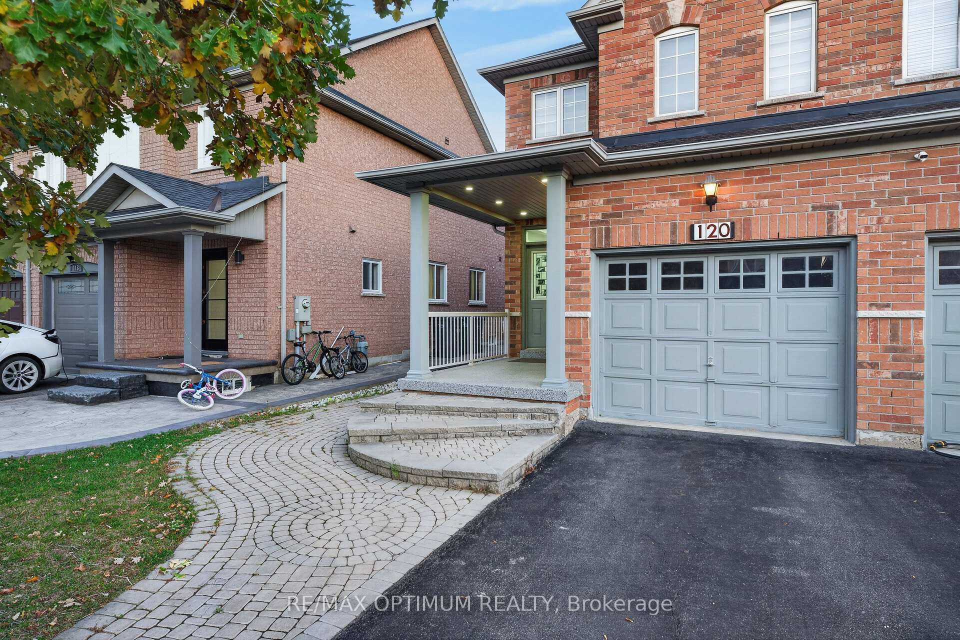 Photo 3 of 120 Zia Dodda Crescent, Brampton, Bram East — HOMEH