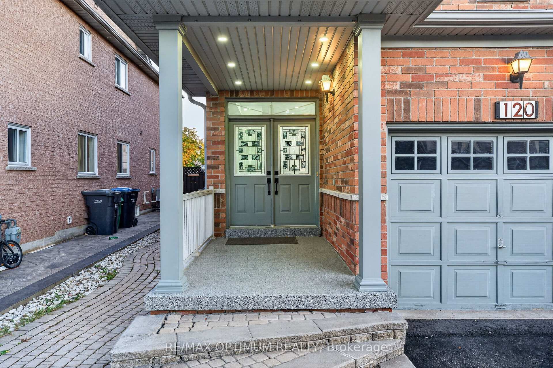 Photo 4 of 120 Zia Dodda Crescent, Brampton, Bram East — HOMEH