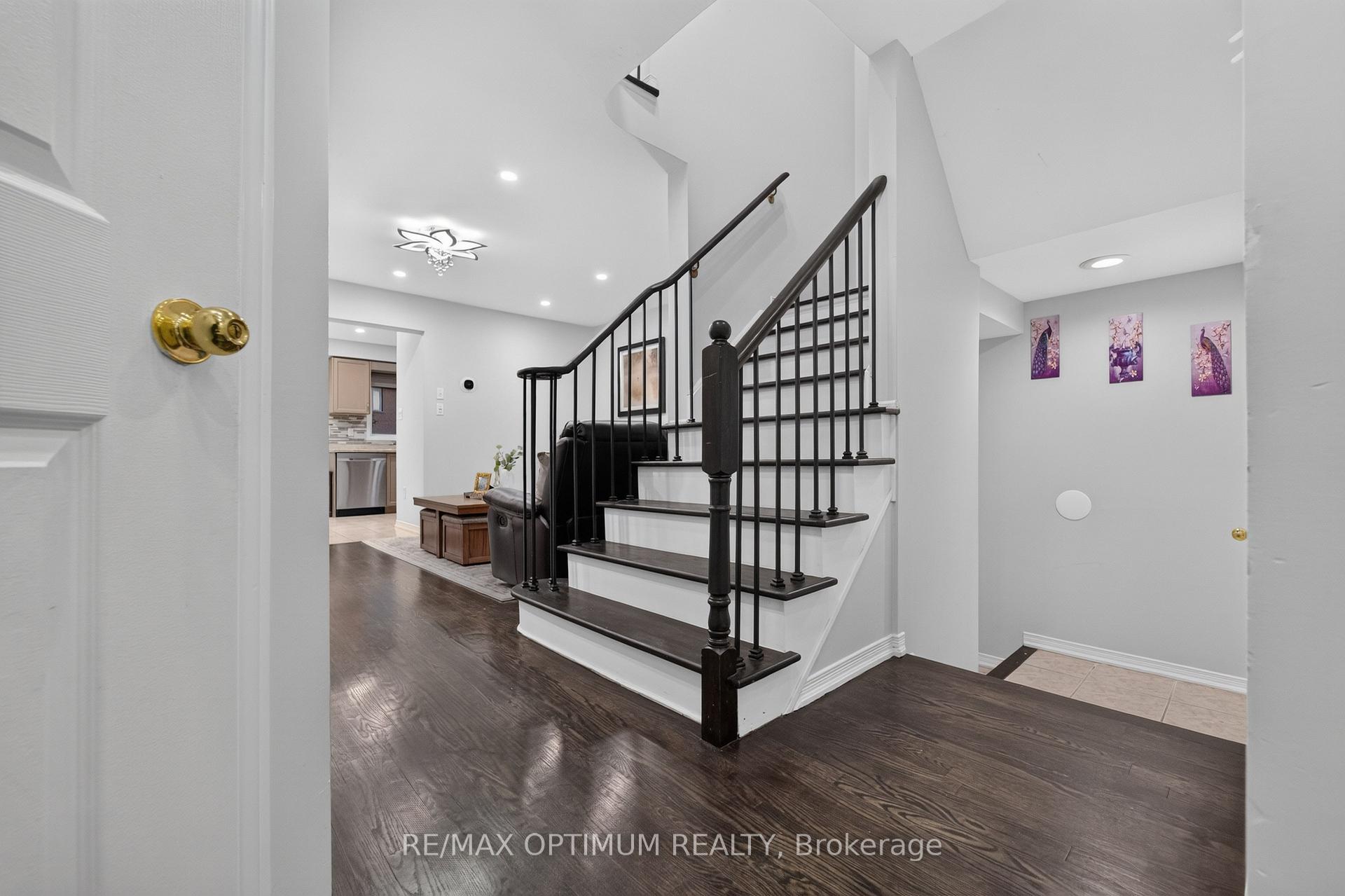 Photo 20 of 120 Zia Dodda Crescent, Brampton, Bram East — HOMEH
