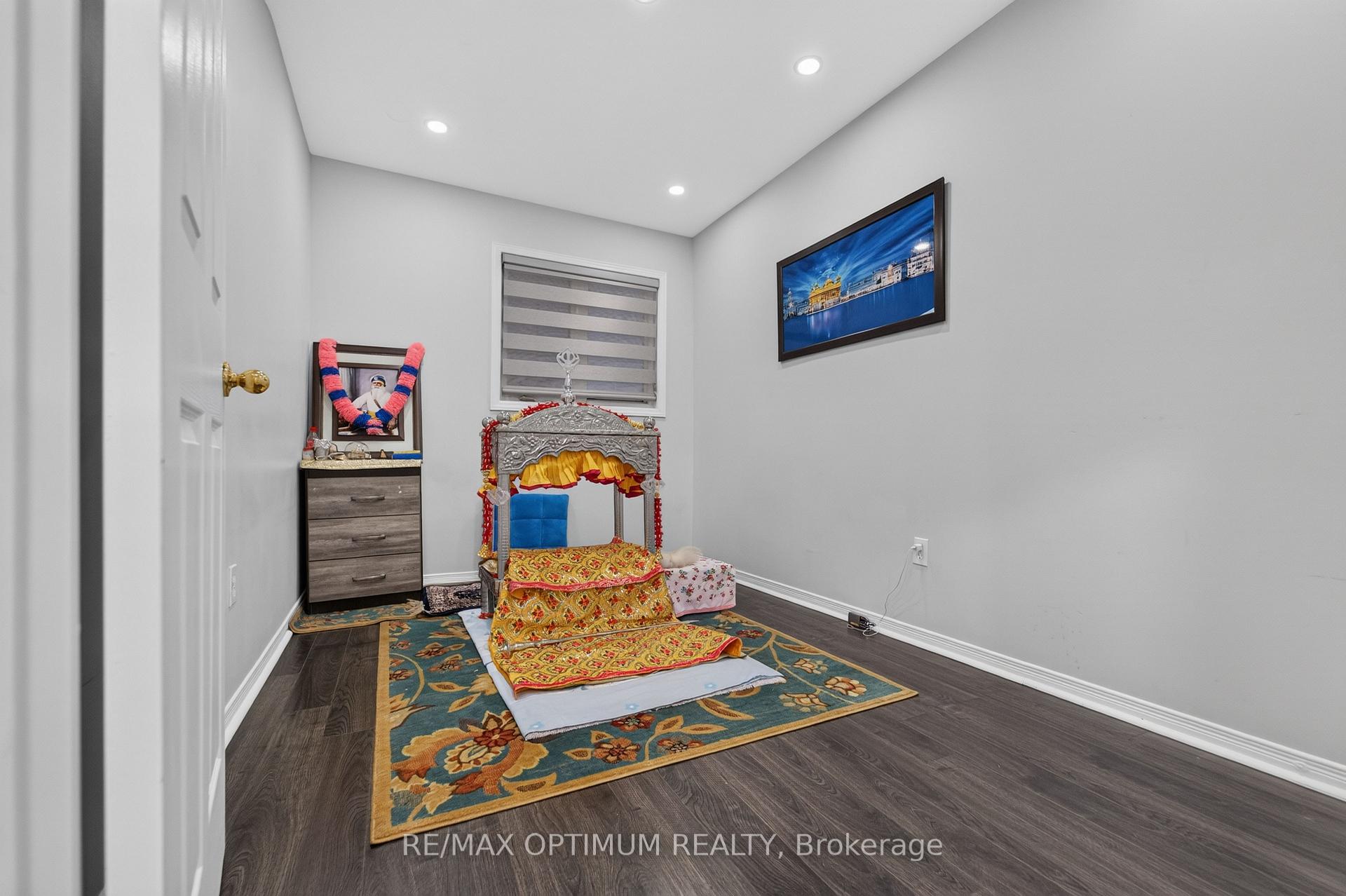 Photo 32 of 120 Zia Dodda Crescent, Brampton, Bram East — HOMEH