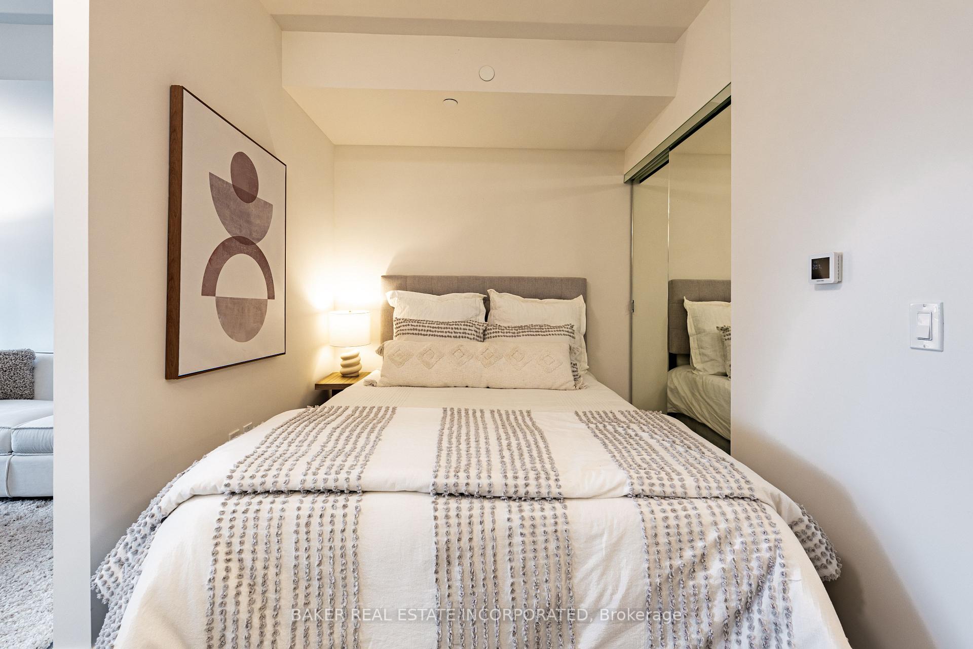 Photo 8 of Unit 1112, 223 Redpath Avenue, Toronto, Mount Pleasant West — HOMEH