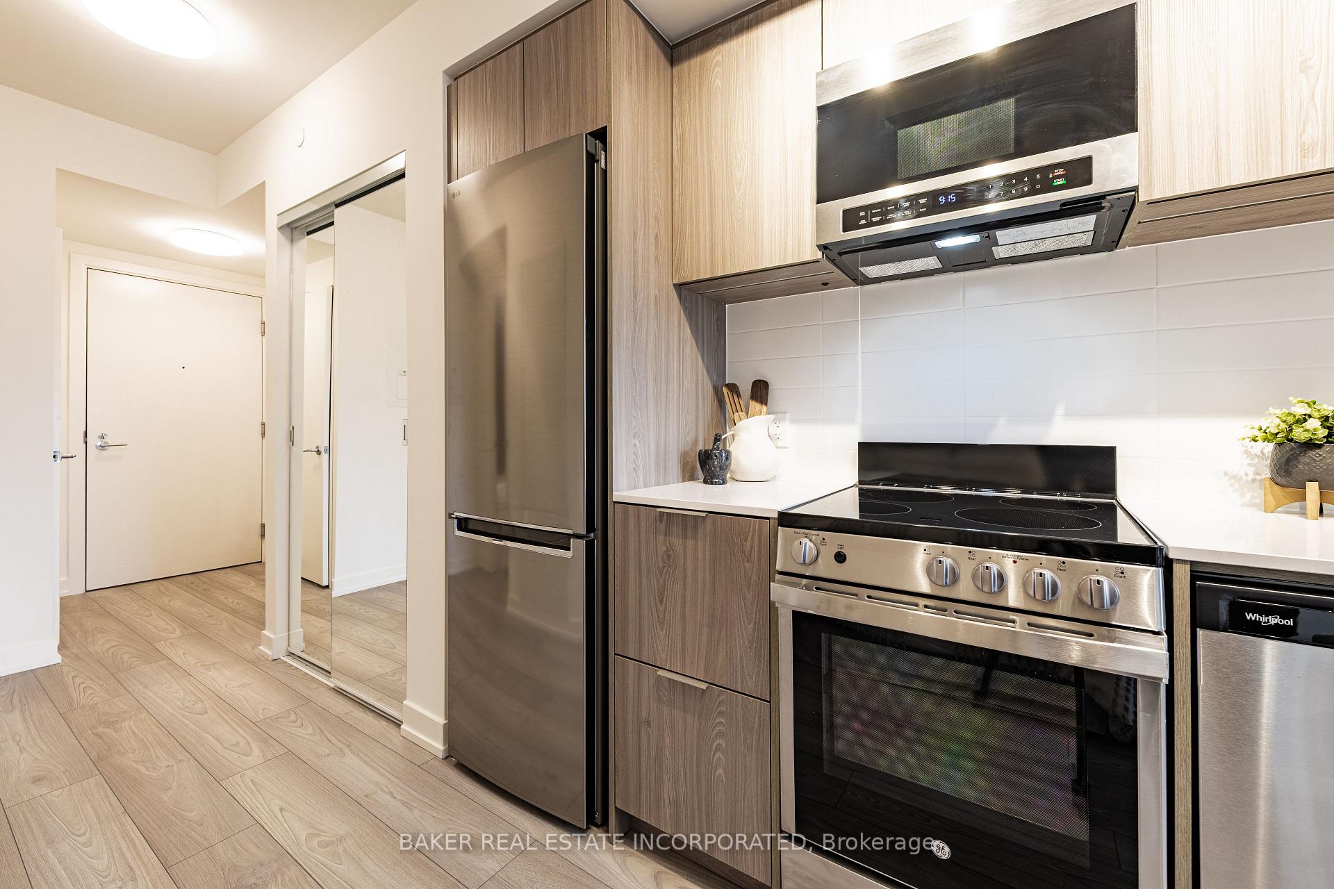 Photo 9 of Unit 1112, 223 Redpath Avenue, Toronto, Mount Pleasant West — HOMEH