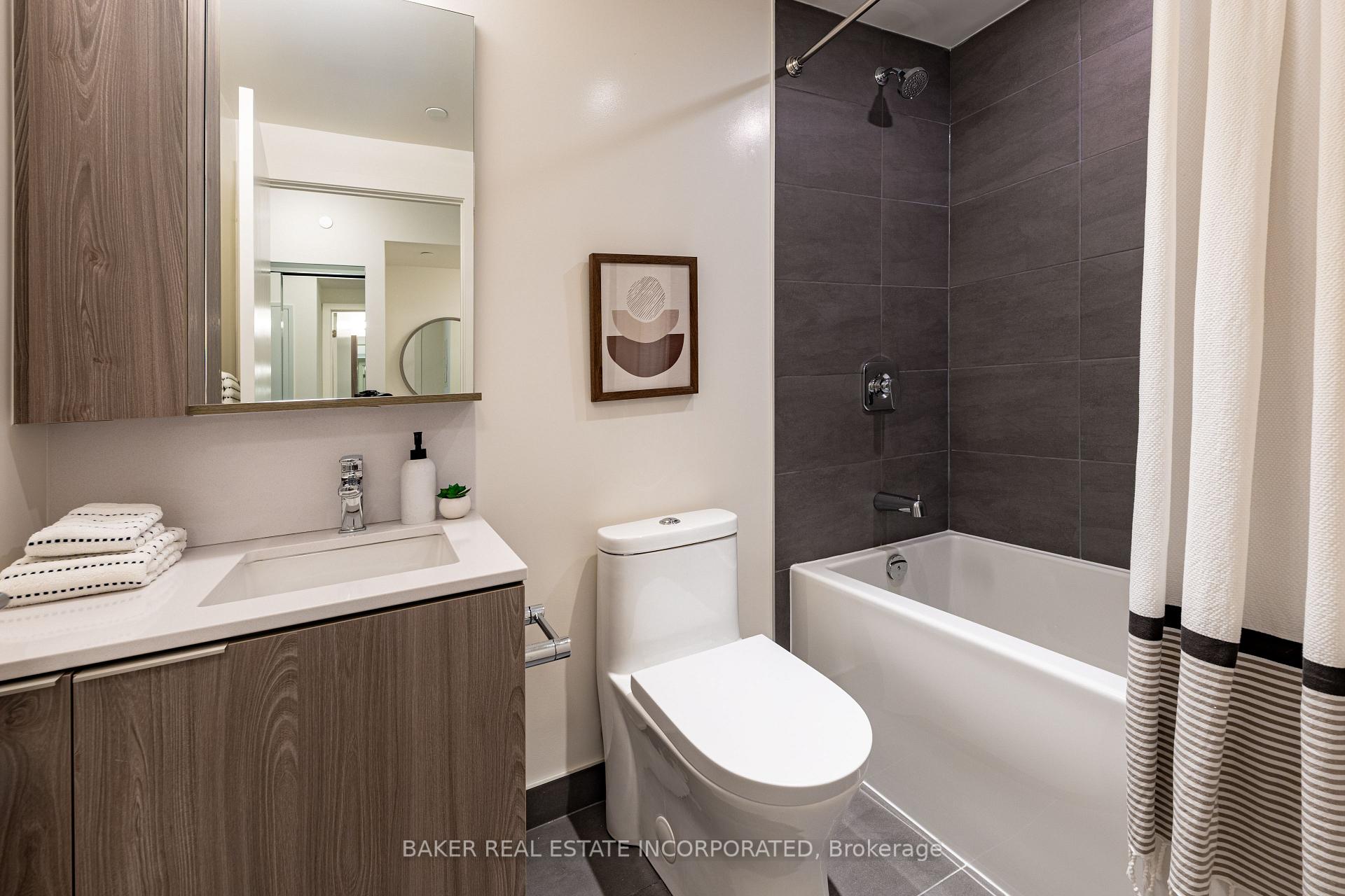 Photo 23 of Unit 1112, 223 Redpath Avenue, Toronto, Mount Pleasant West — HOMEH