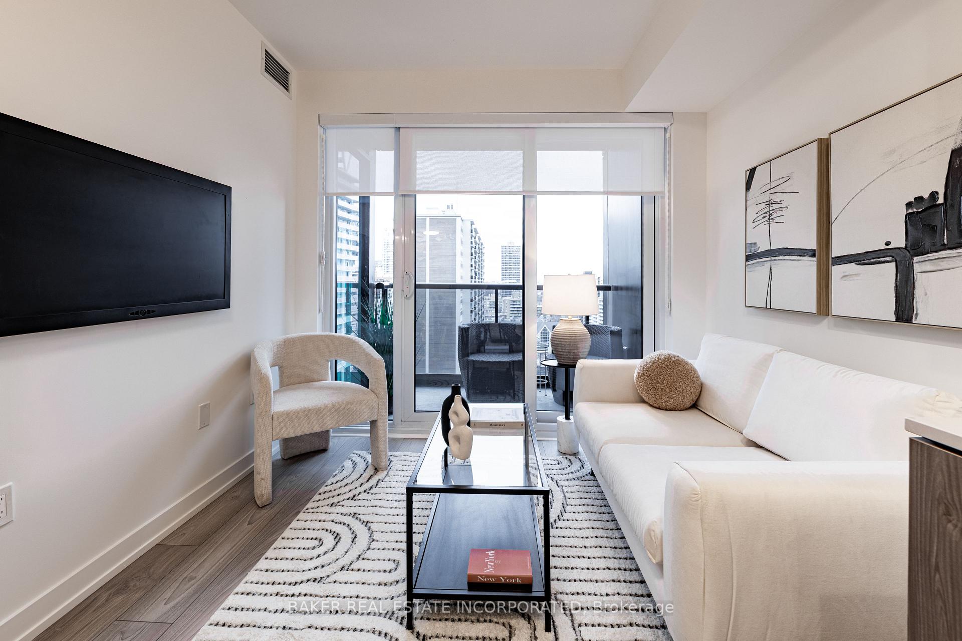 Photo 2 of Unit 1607, 223 Redpath Avenue, Toronto, Mount Pleasant West — HOMEH