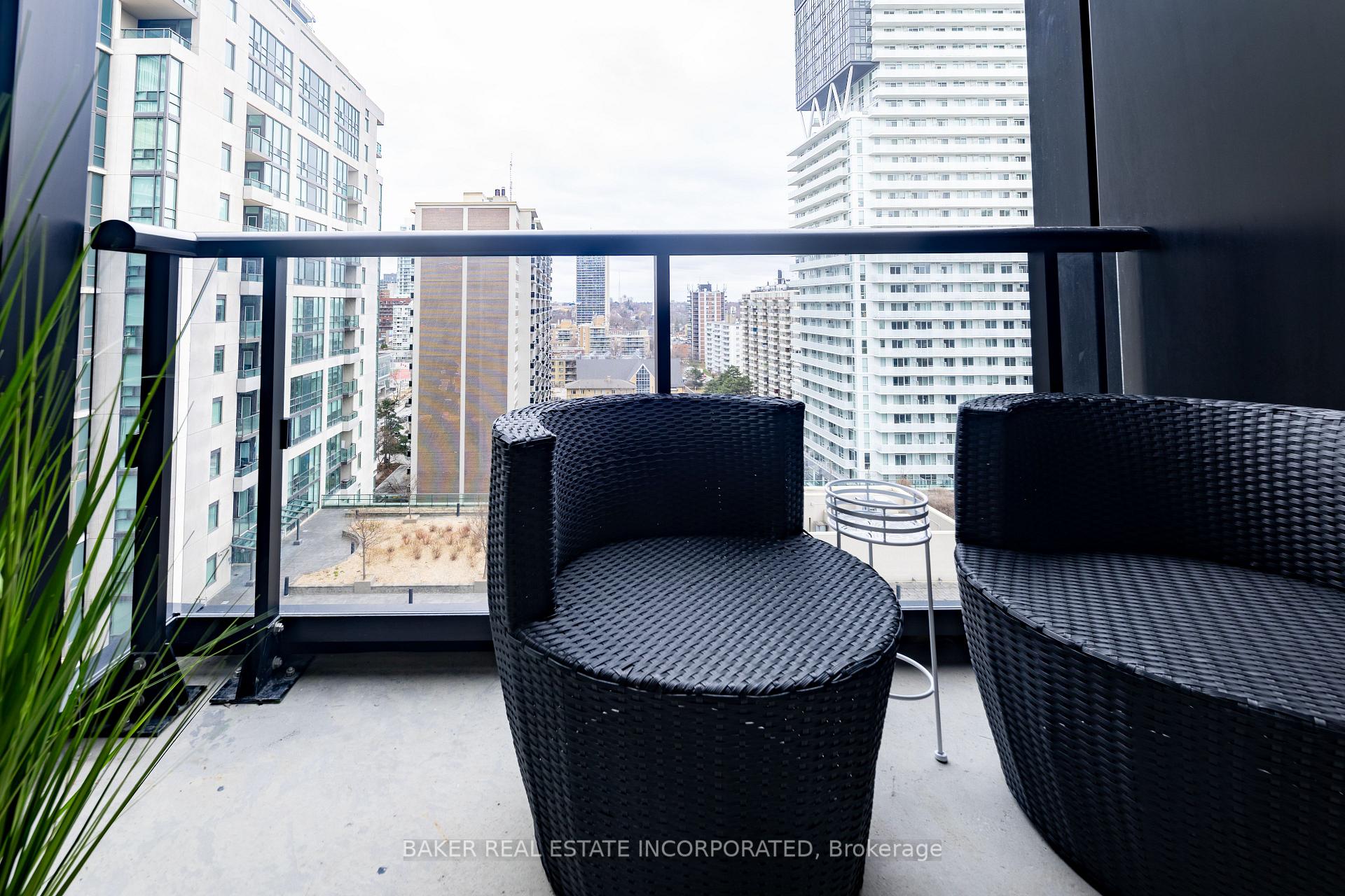 Photo 7 of Unit 1607, 223 Redpath Avenue, Toronto, Mount Pleasant West — HOMEH