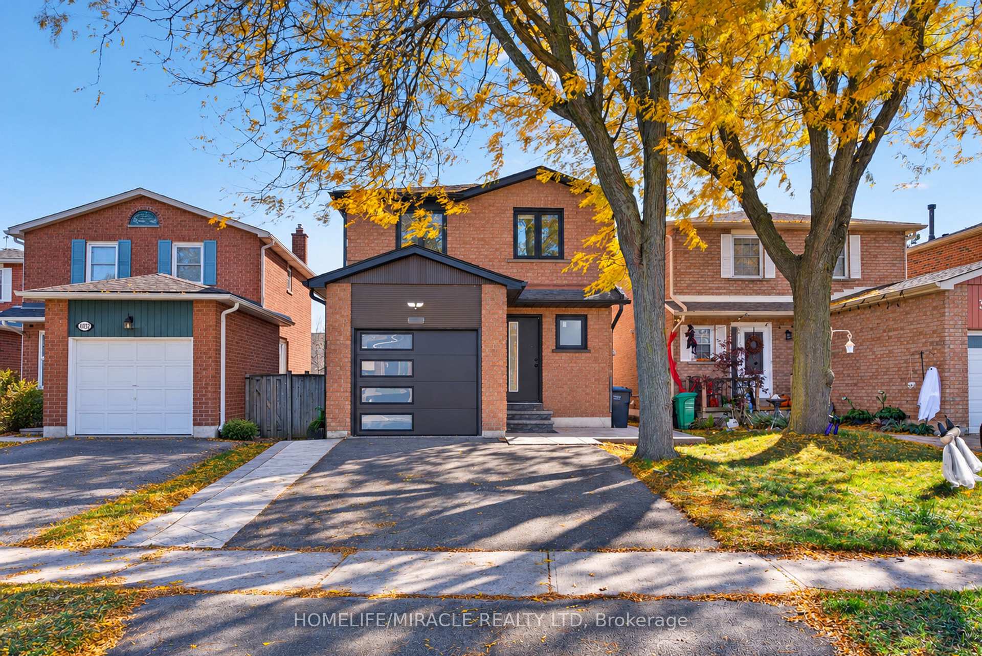 Photo 2 of 3034 Runcorn Row, Mississauga, Meadowvale — HOMEH