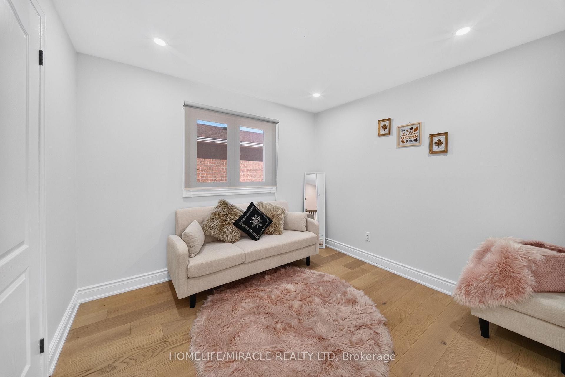 Photo 32 of 3034 Runcorn Row, Mississauga, Meadowvale — HOMEH