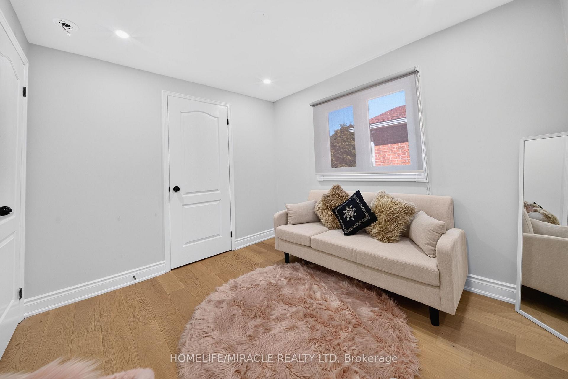 Photo 33 of 3034 Runcorn Row, Mississauga, Meadowvale — HOMEH
