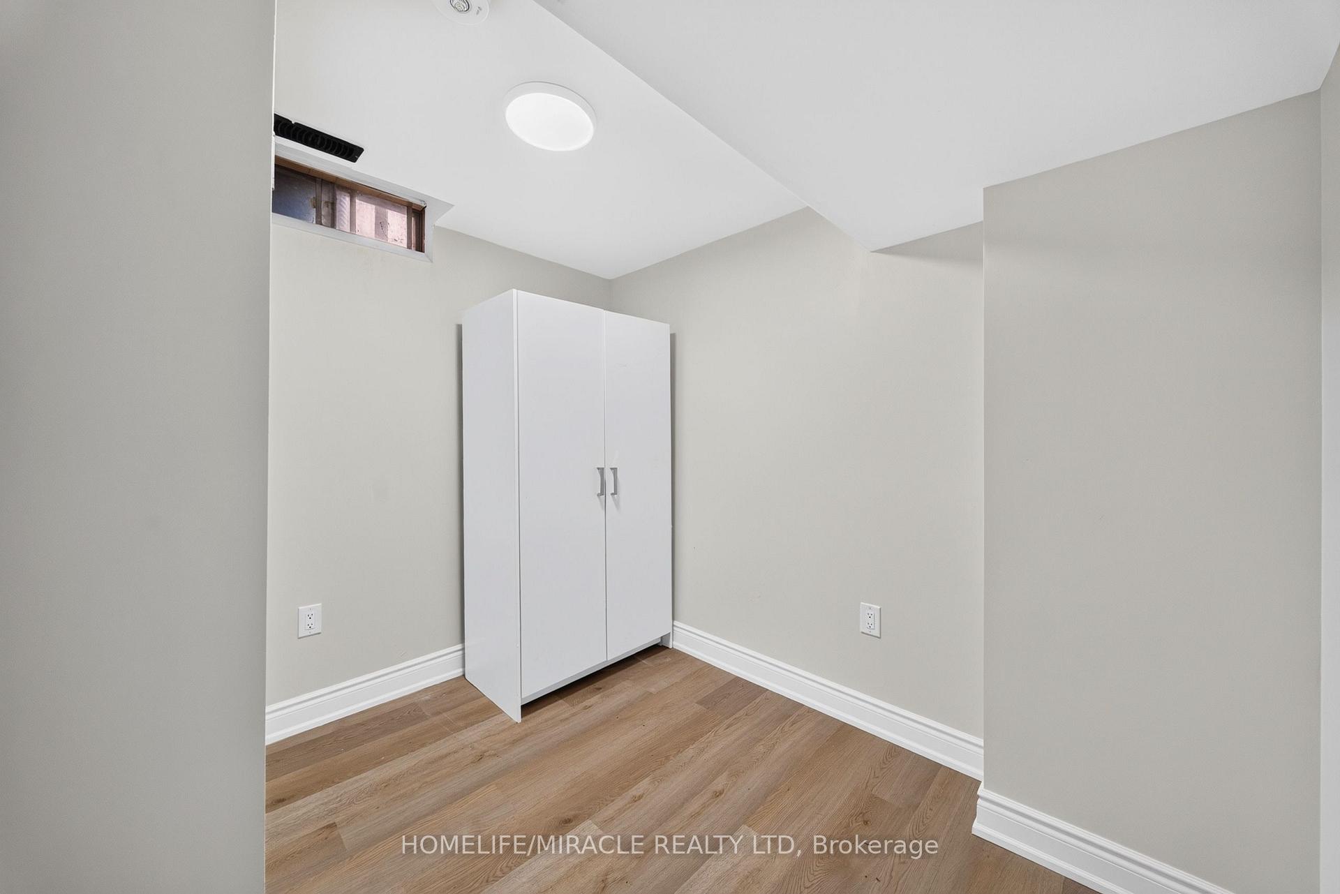 Photo 40 of 3034 Runcorn Row, Mississauga, Meadowvale — HOMEH
