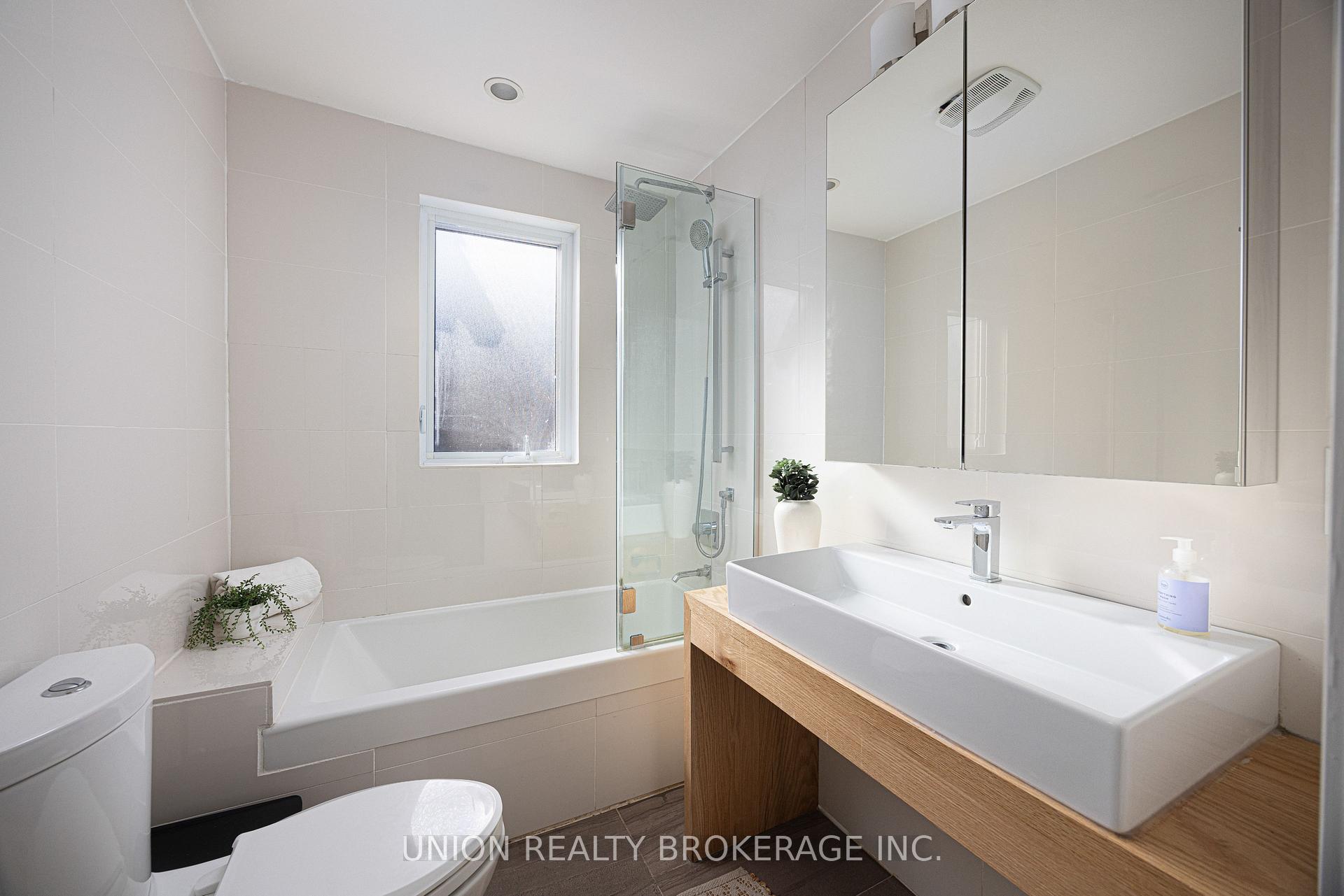 Photo 34 of 26 Arundel Avenue, Toronto, Playter Estates-Danforth — HOMEH