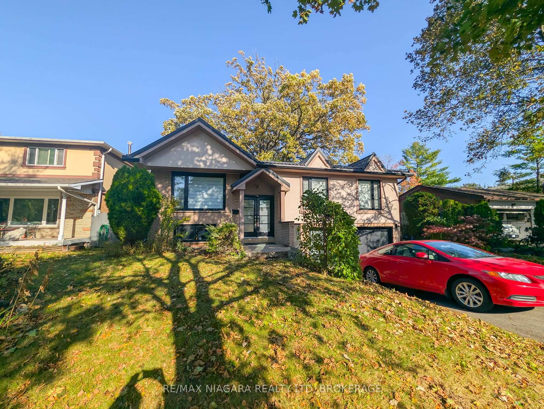 Photo 1 of 2474 Bridge Road, Oakville, West — HOMEH
