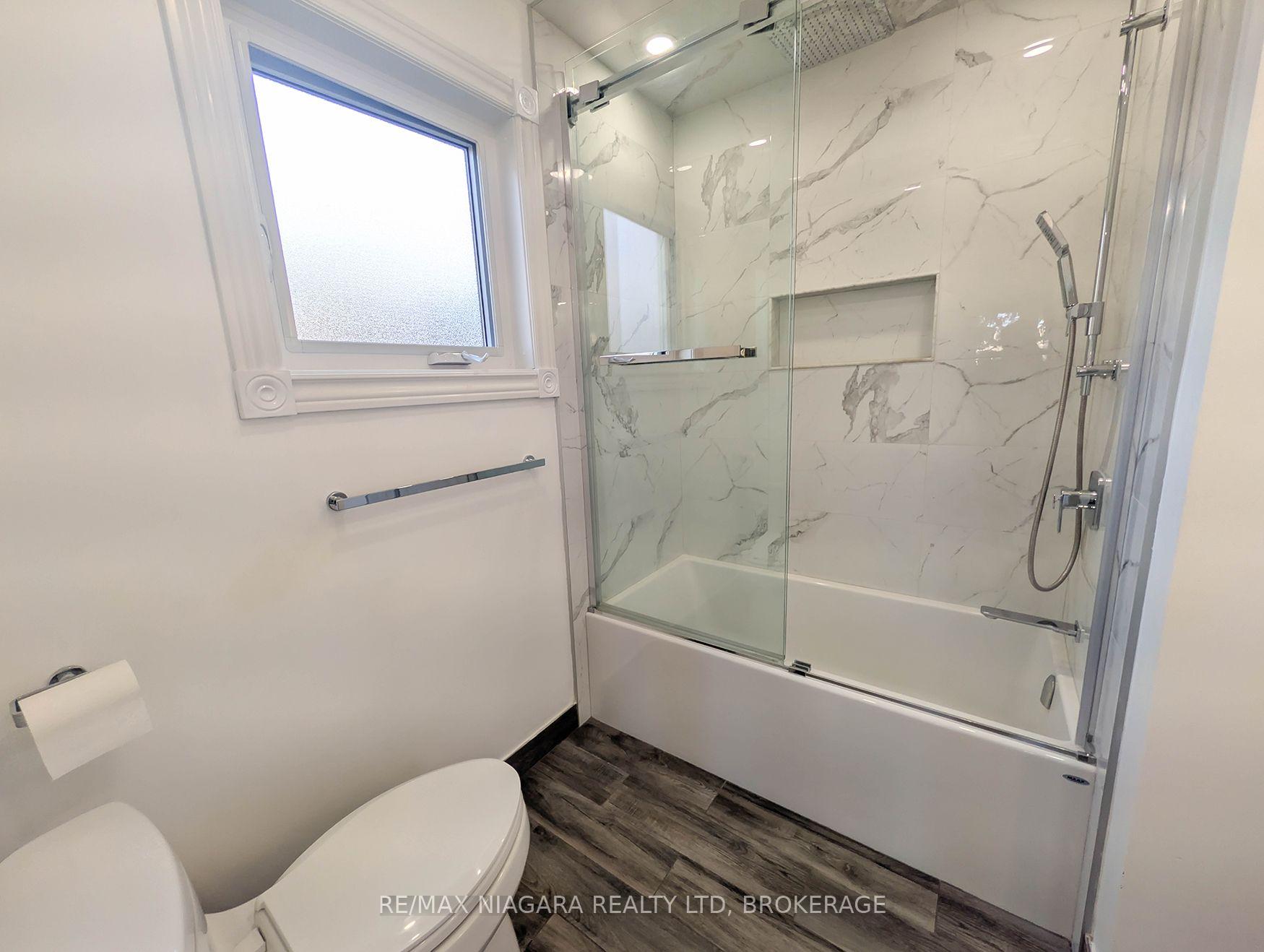Photo 15 of 2474 Bridge Road, Oakville, West — HOMEH