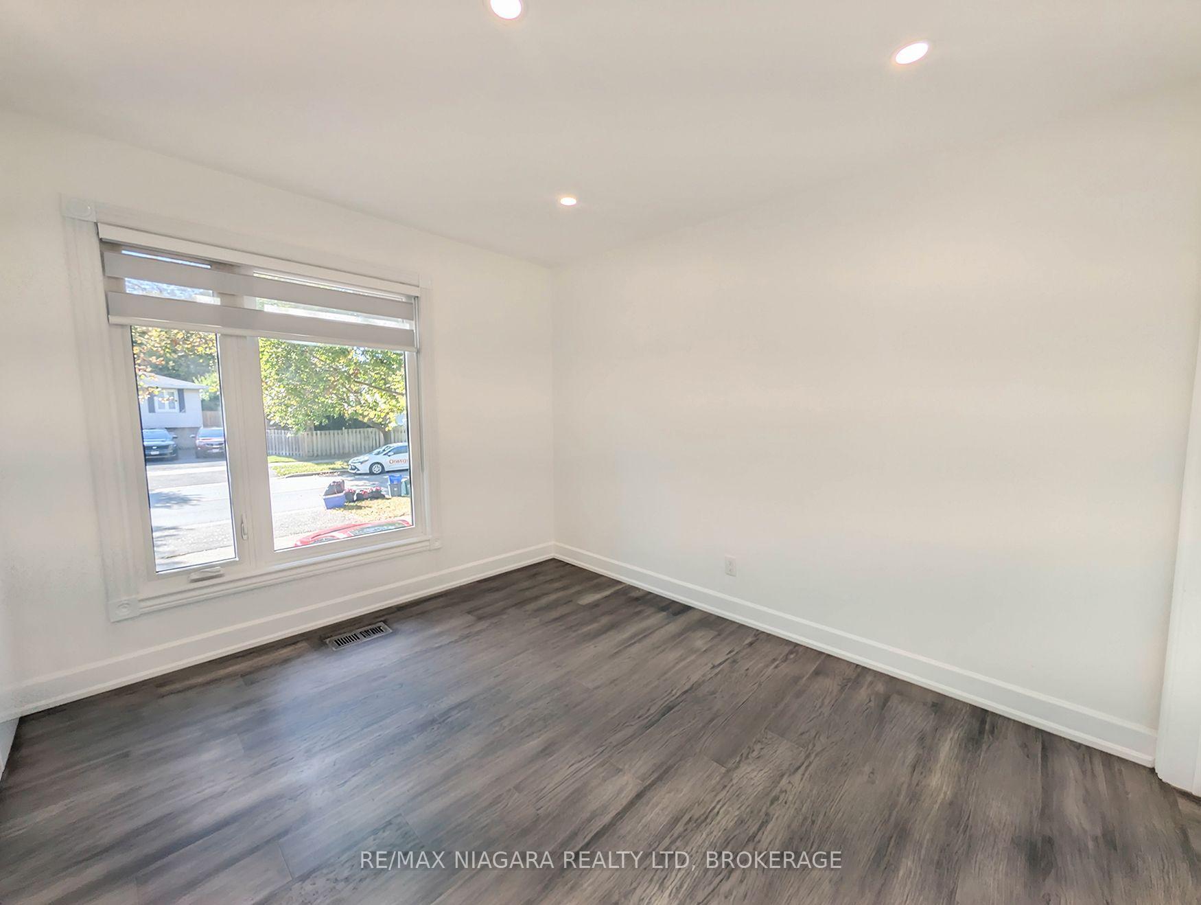 Photo 19 of 2474 Bridge Road, Oakville, West — HOMEH