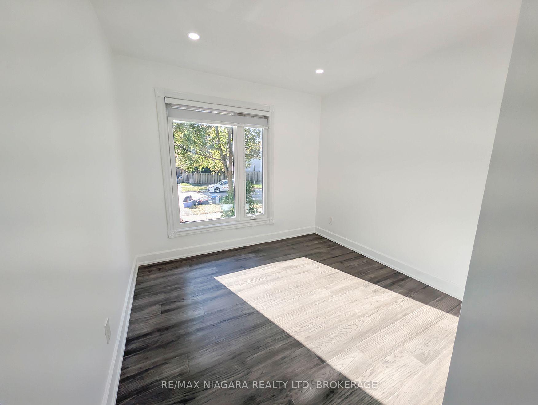 Photo 22 of 2474 Bridge Road, Oakville, West — HOMEH