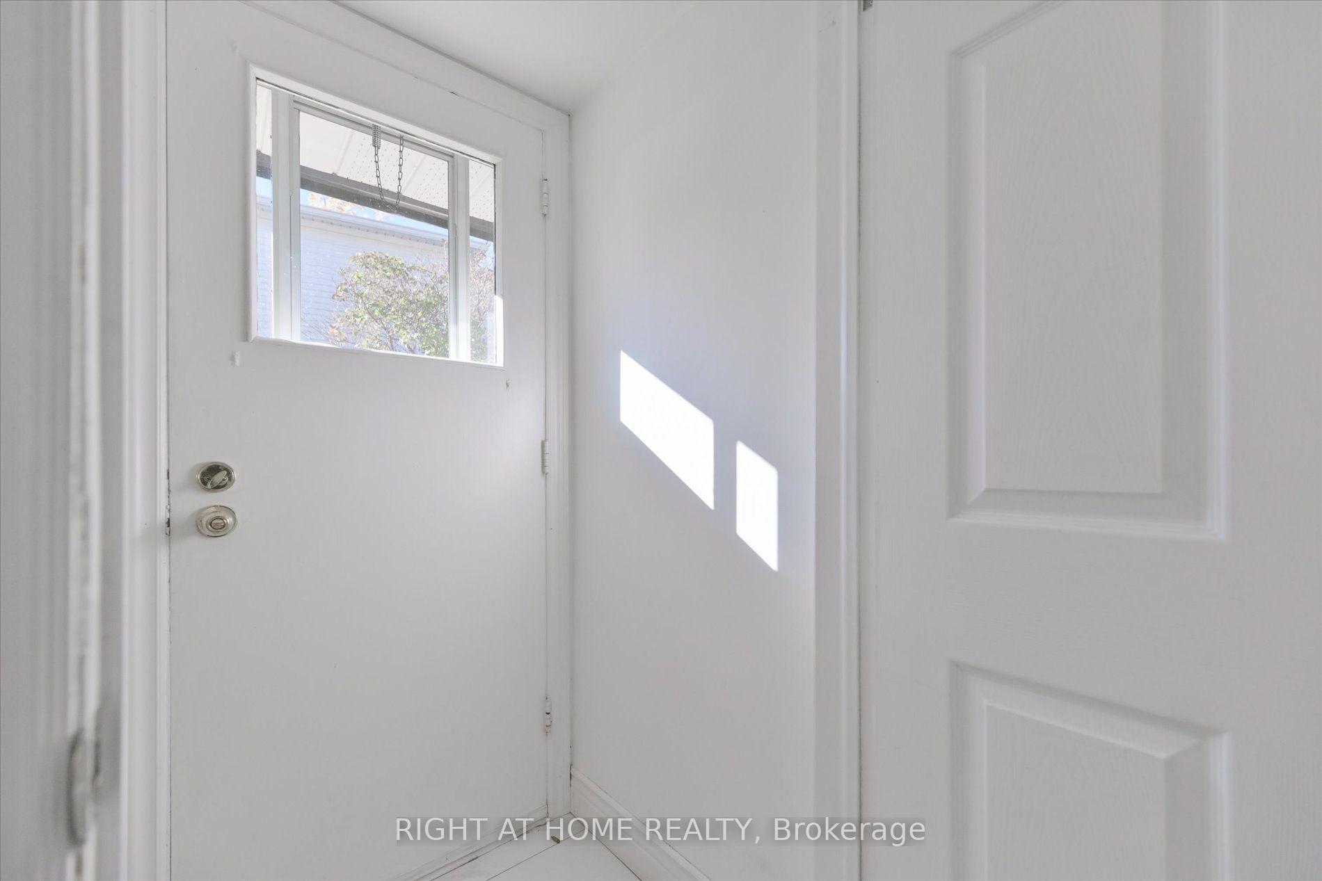 Photo 20 of 124 Springhead Gardens, Richmond Hill, North Richvale — HOMEH