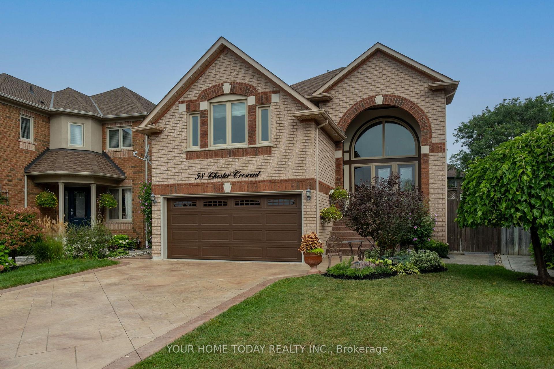 Photo 3 of 58 Chester Crescent, Halton Hills, Georgetown — HOMEH
