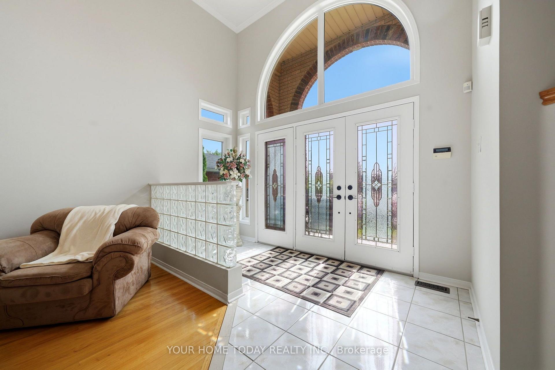 Photo 6 of 58 Chester Crescent, Halton Hills, Georgetown — HOMEH