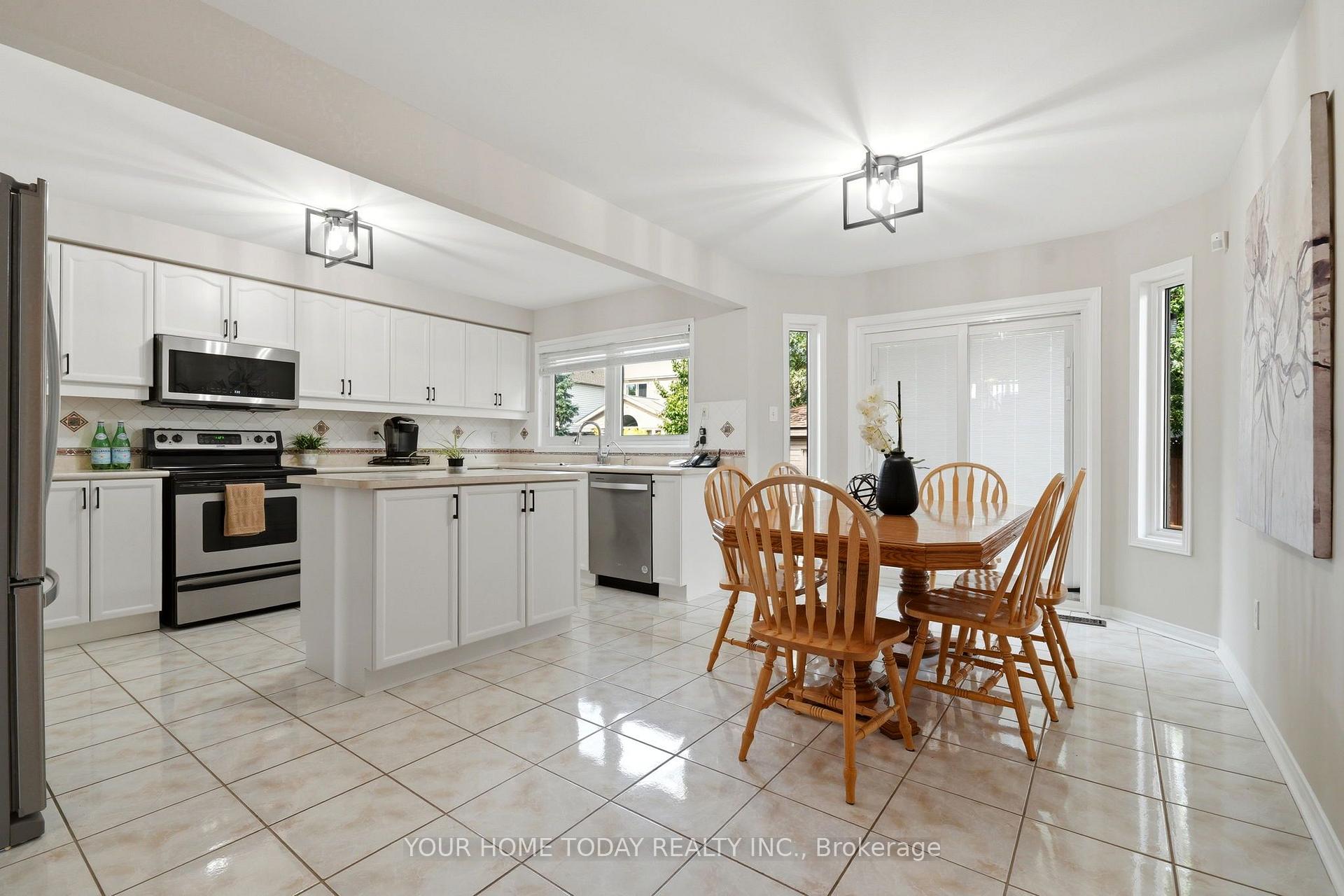 Photo 13 of 58 Chester Crescent, Halton Hills, Georgetown — HOMEH