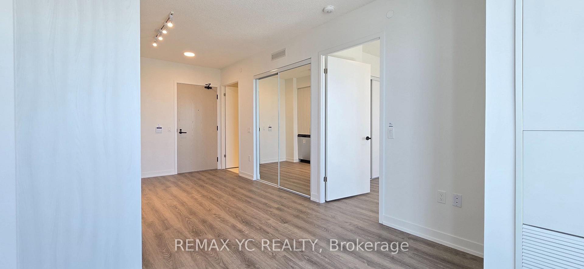 Photo 5 of Unit 2805, 195 Commerce Street, Vaughan, Vaughan Corporate Centre — HOMEH