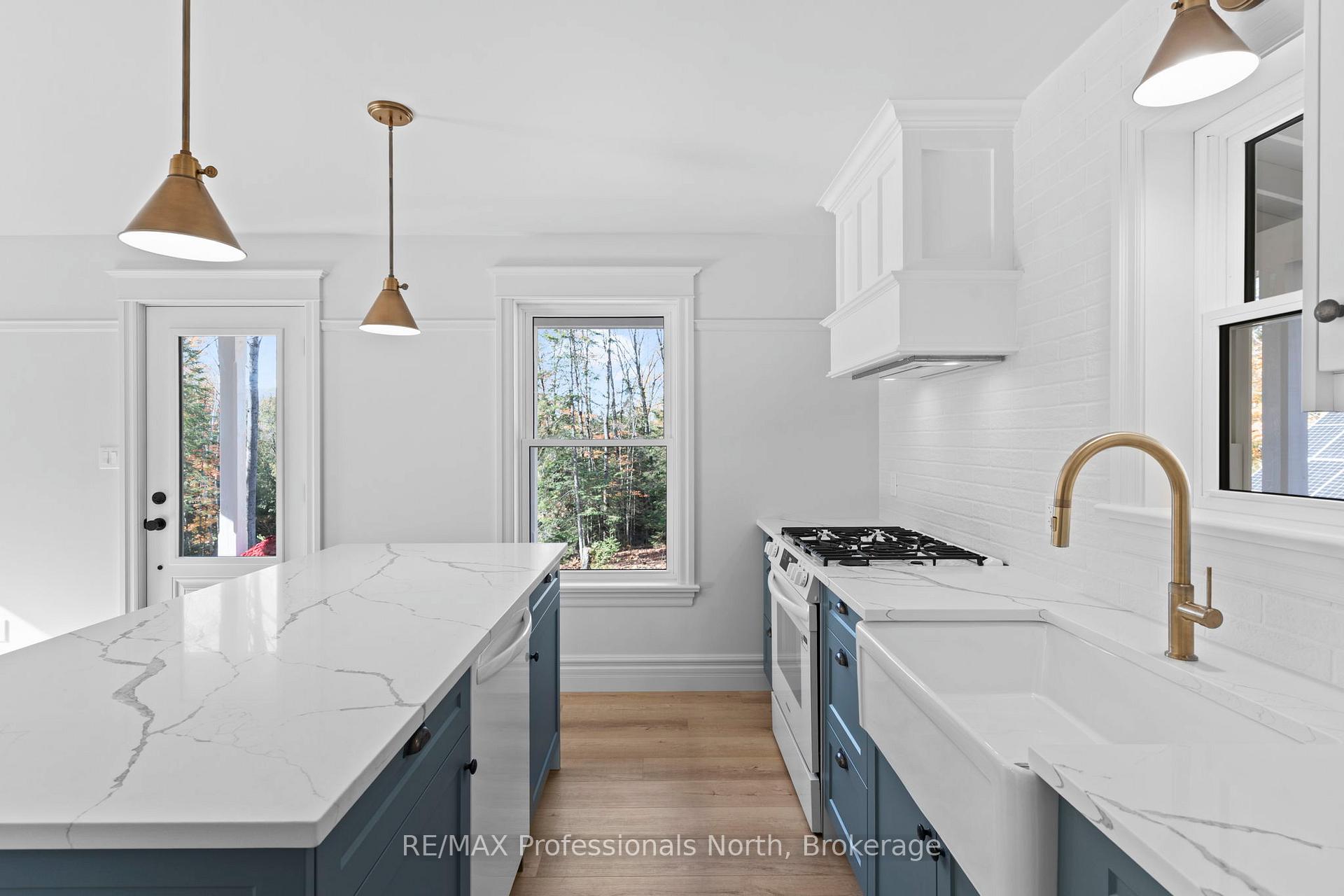 Photo 10 of 1704 Voicey Road, Minden Hills, Minden — HOMEH