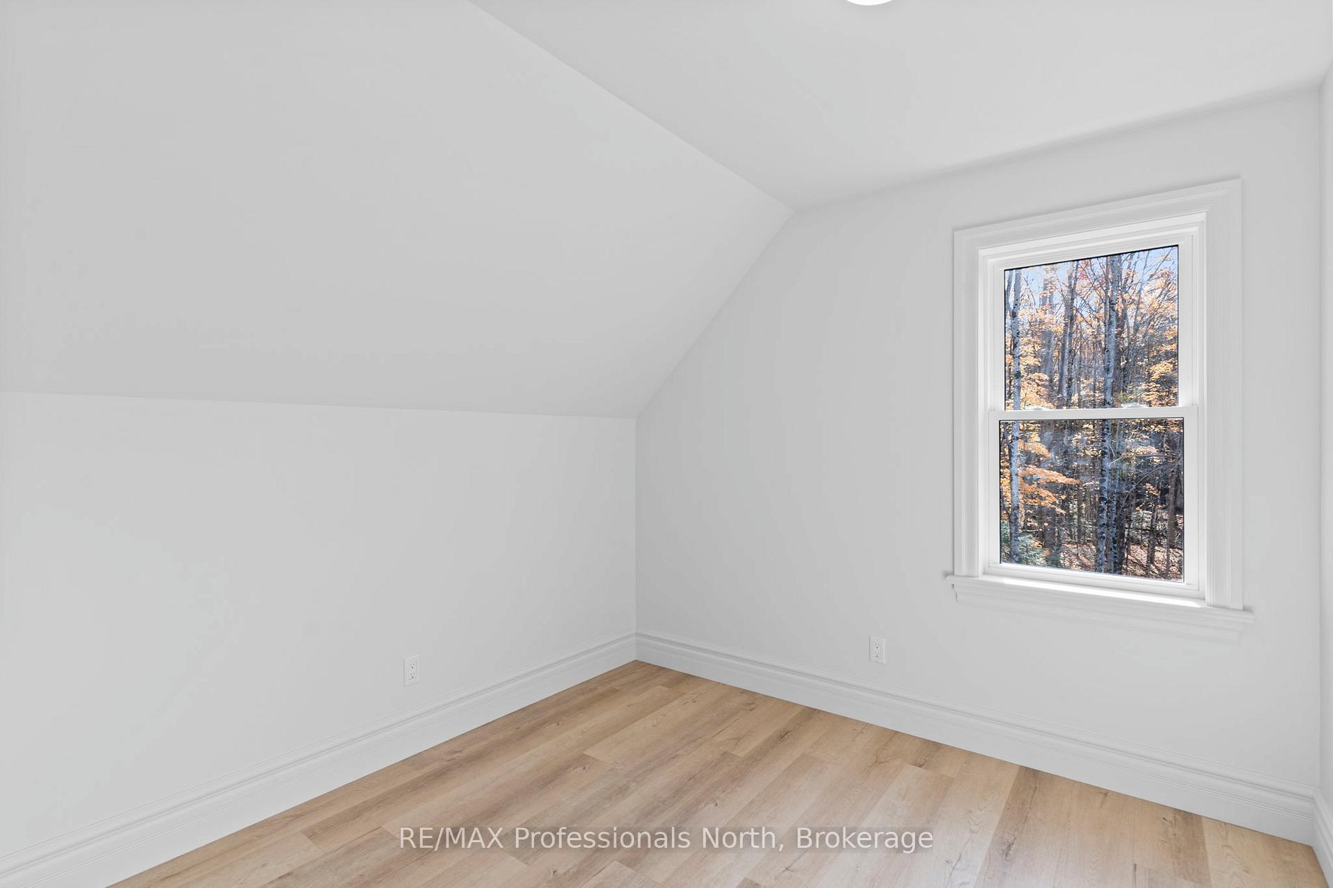 Photo 32 of 1704 Voicey Road, Minden Hills, Minden — HOMEH