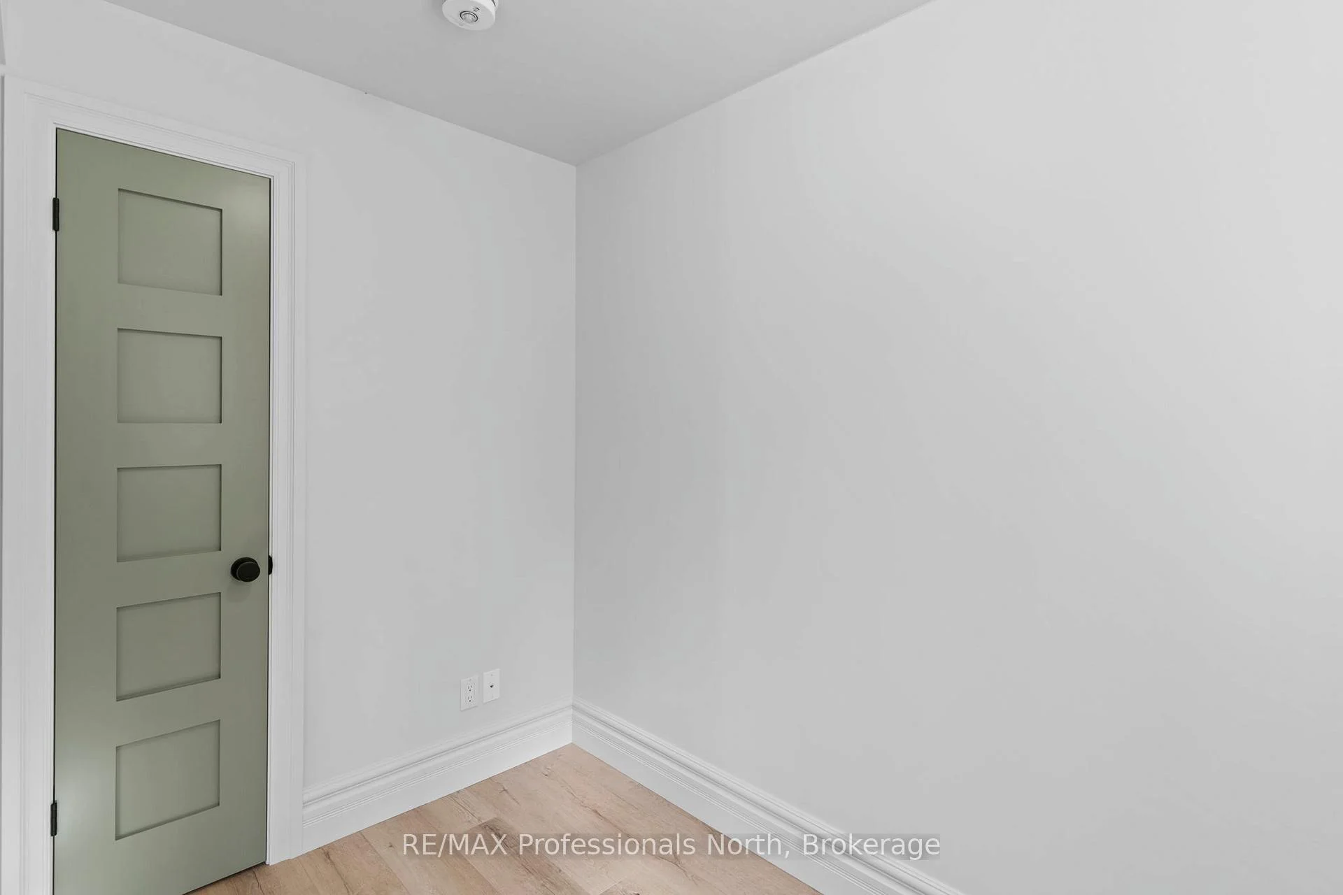 Photo 33 of 1704 Voicey Road, Minden Hills, Minden — HOMEH
