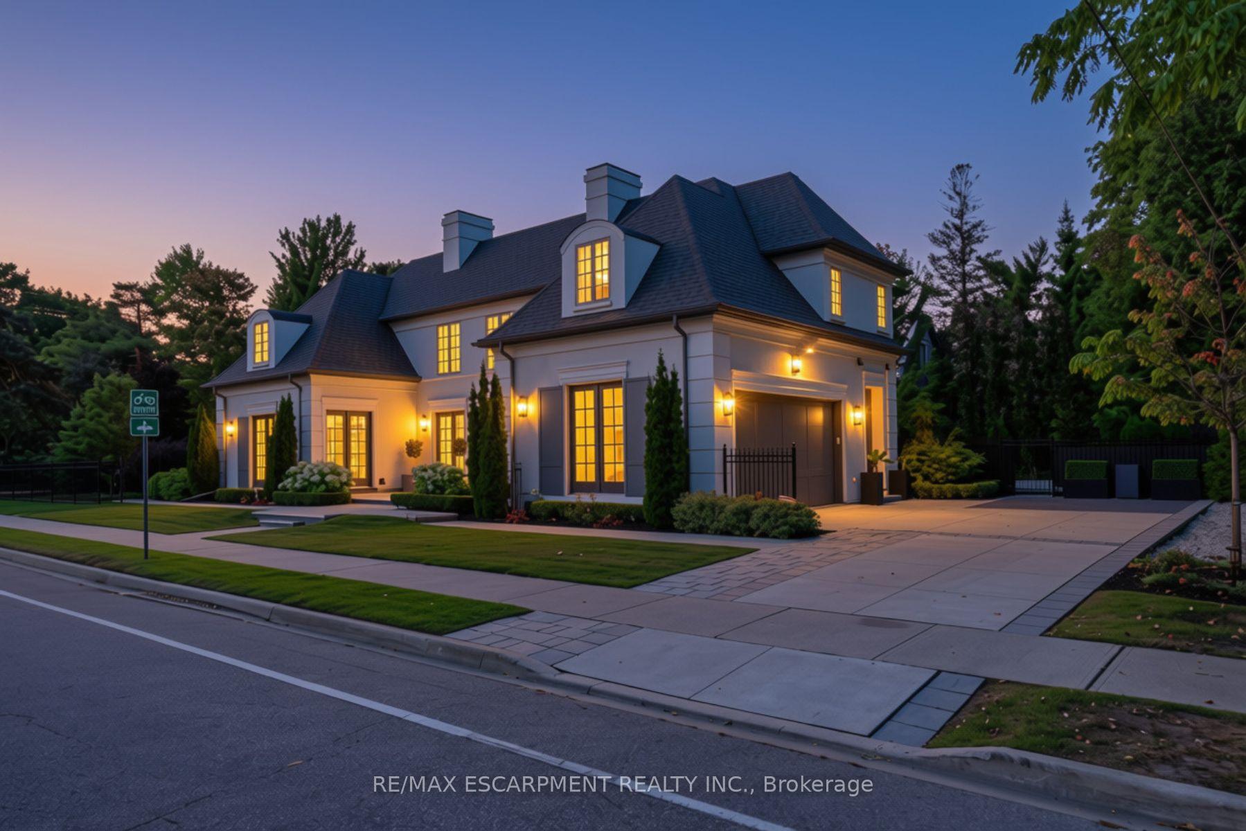 Photo 3 of 393 Maple Grove Drive, Oakville, Morrison — HOMEH