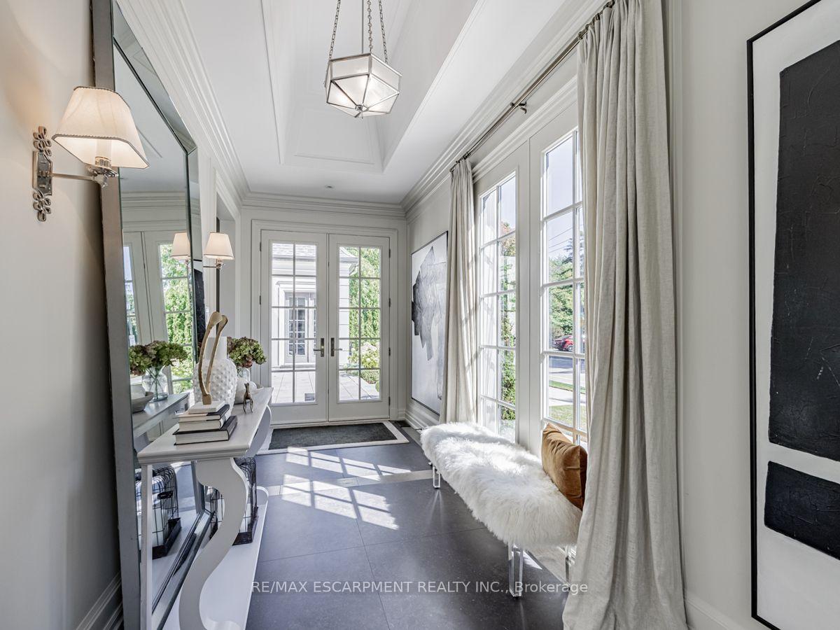 Photo 5 of 393 Maple Grove Drive, Oakville, Morrison — HOMEH