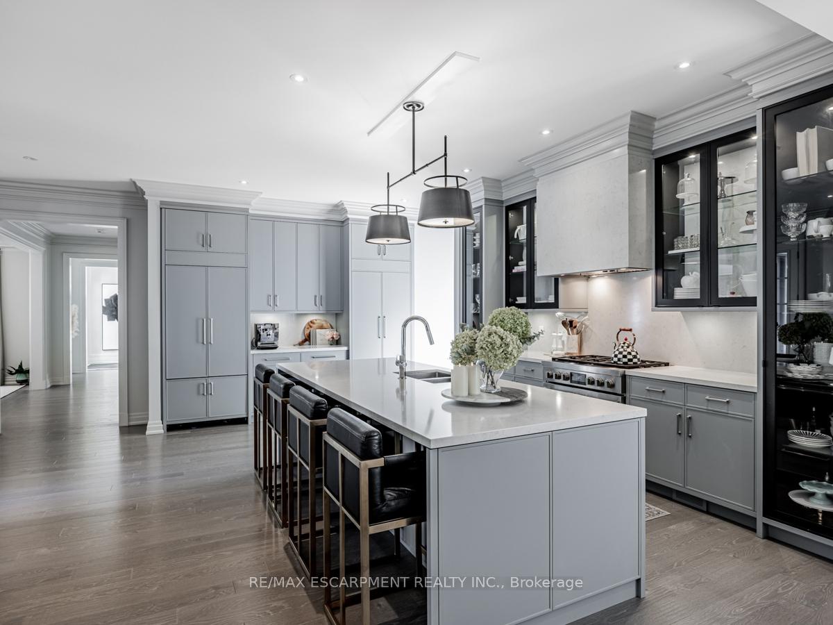 Photo 18 of 393 Maple Grove Drive, Oakville, Morrison — HOMEH