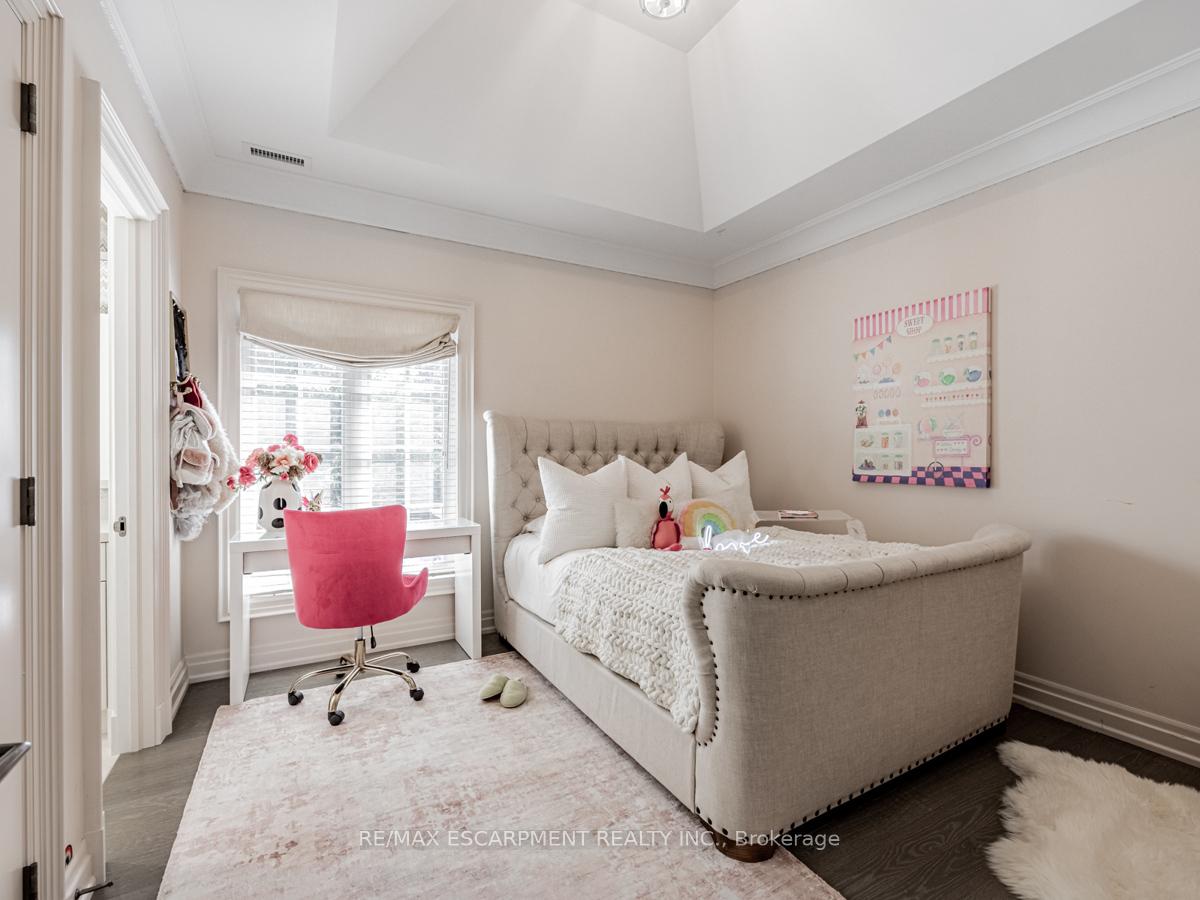 Photo 33 of 393 Maple Grove Drive, Oakville, Morrison — HOMEH