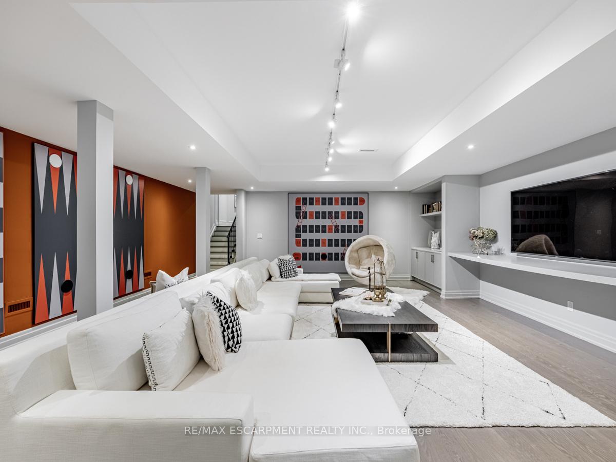 Photo 40 of 393 Maple Grove Drive, Oakville, Morrison — HOMEH