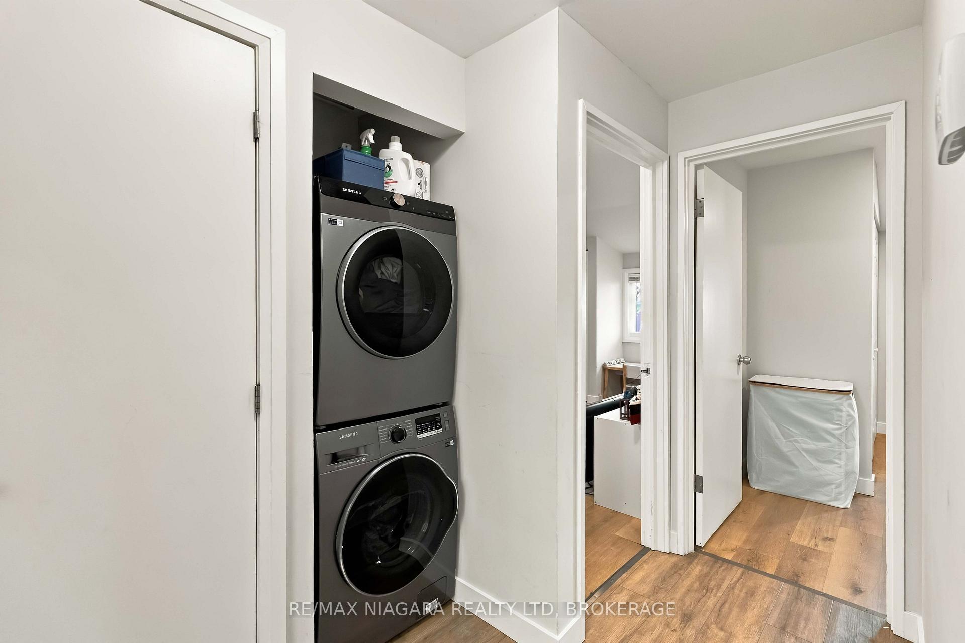 Photo 22 of Unit Main, 1852 Truscott Drive, Mississauga, Clarkson — HOMEH
