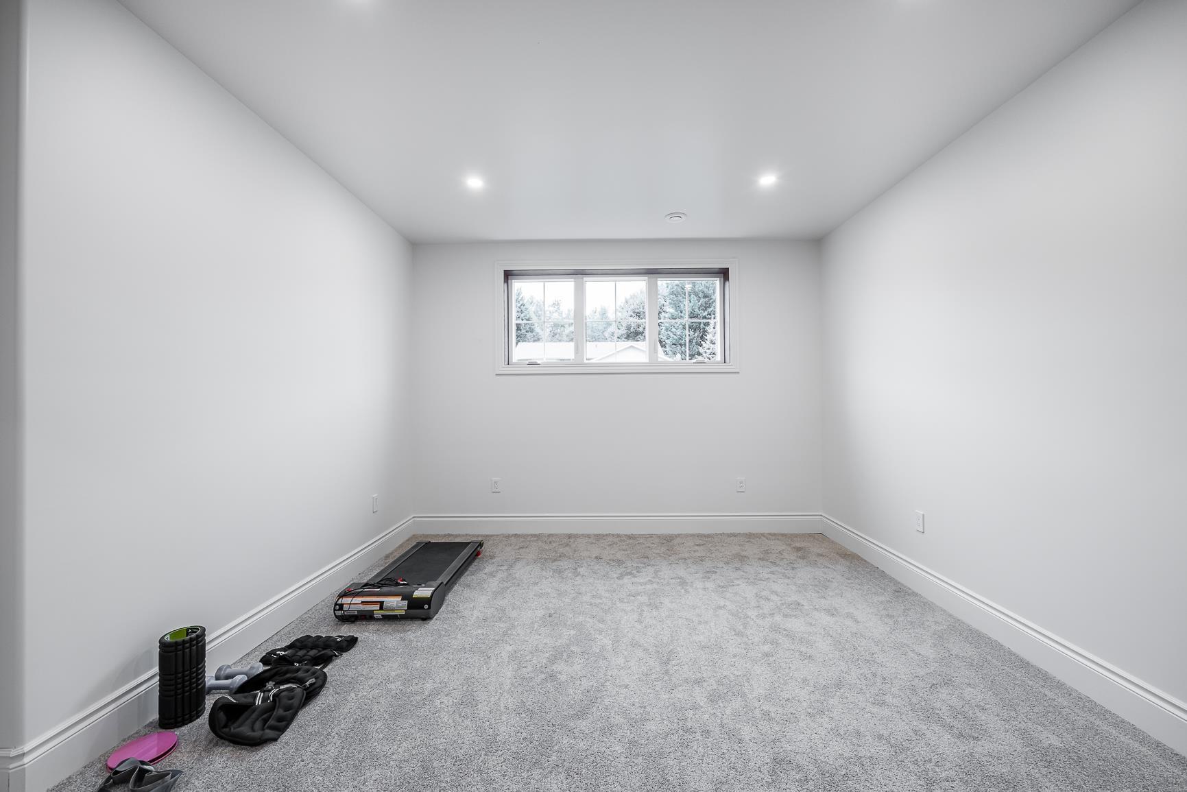 Photo 33 of 126 Queensgate Boulevard, Sault Ste Marie, Ward 1 — HOMEH