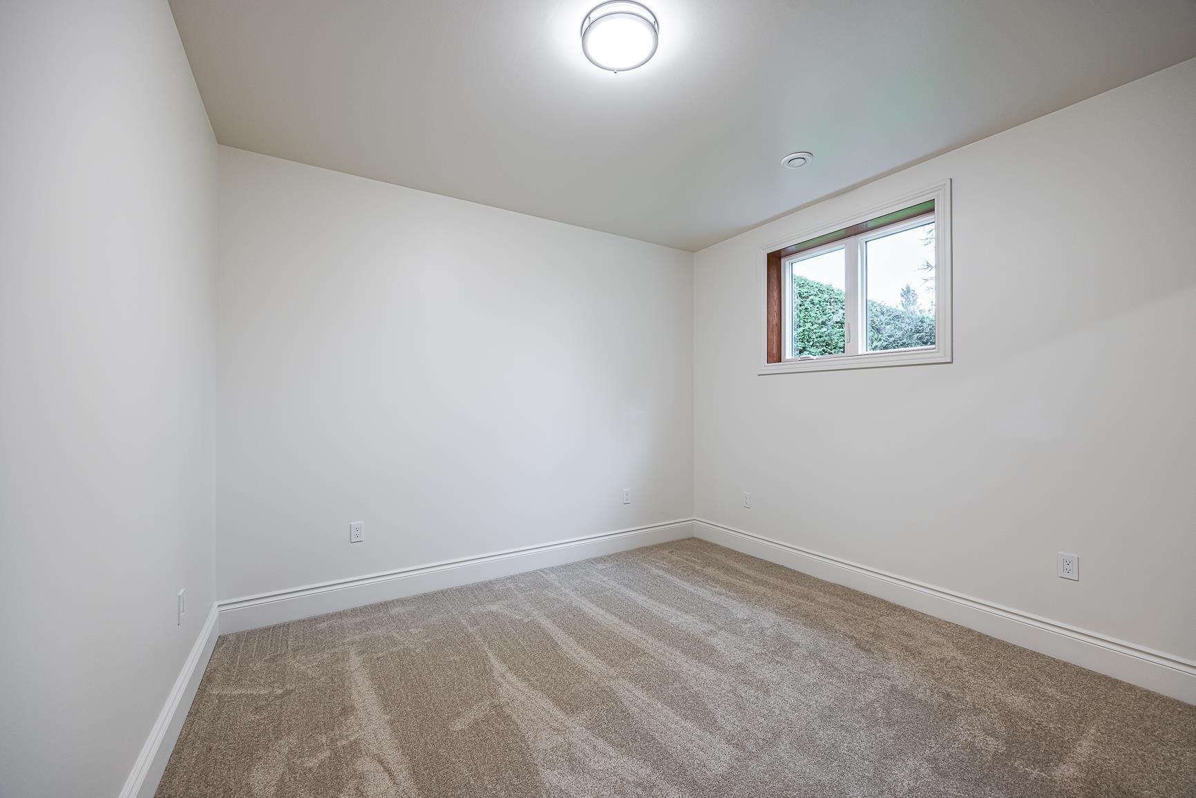 Photo 40 of 126 Queensgate Boulevard, Sault Ste Marie, Ward 1 — HOMEH