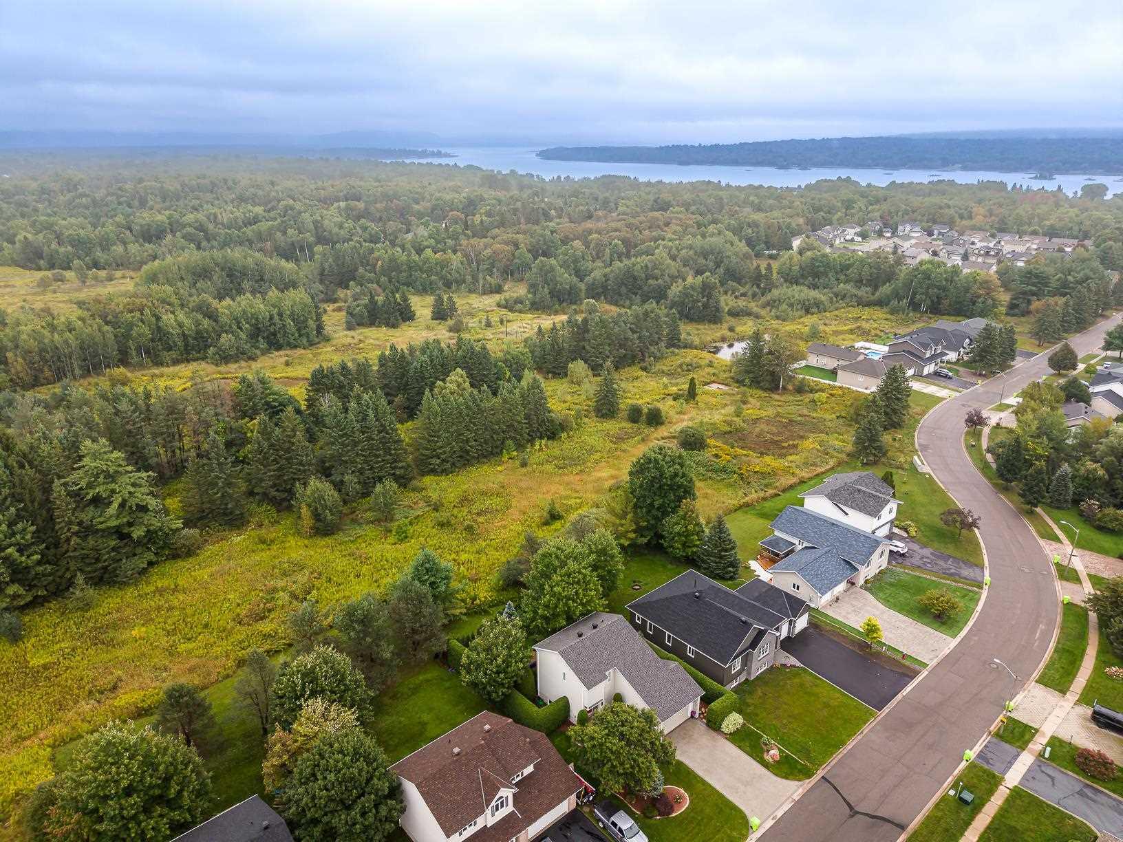 Photo 49 of 126 Queensgate Boulevard, Sault Ste Marie, Ward 1 — HOMEH