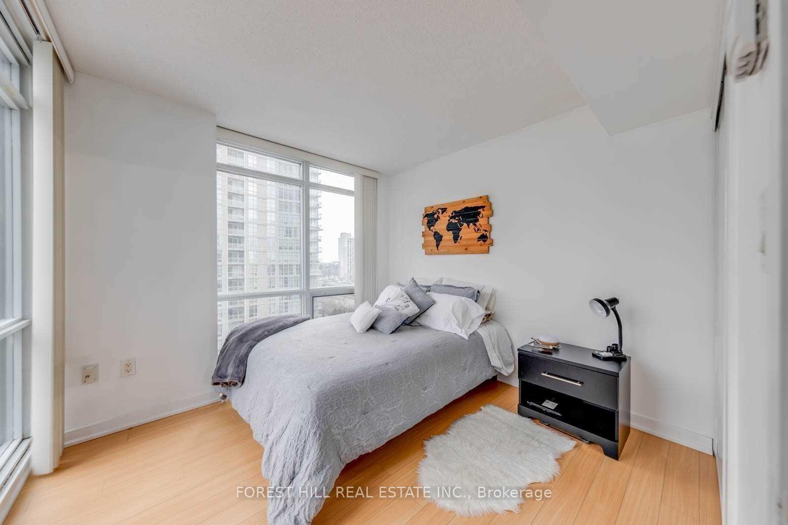 Photo 4 of Unit 1006, 11 Brunel Court, Toronto, Waterfront Communities — HOMEH