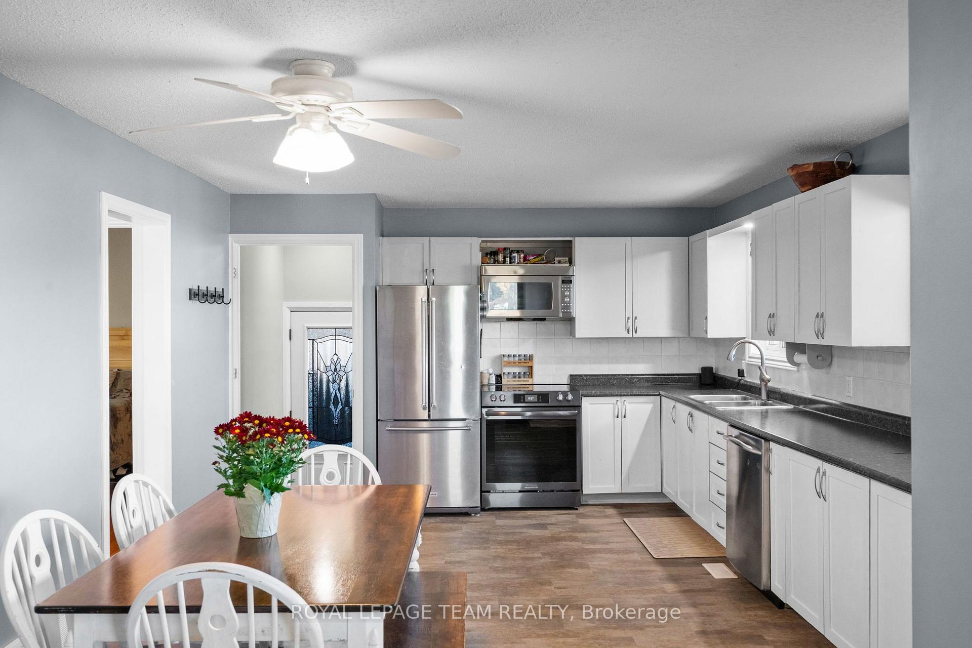 Photo 6 of 906 Russell Road, Clarence-Rockland, Clarence/Rockland Twp — HOMEH