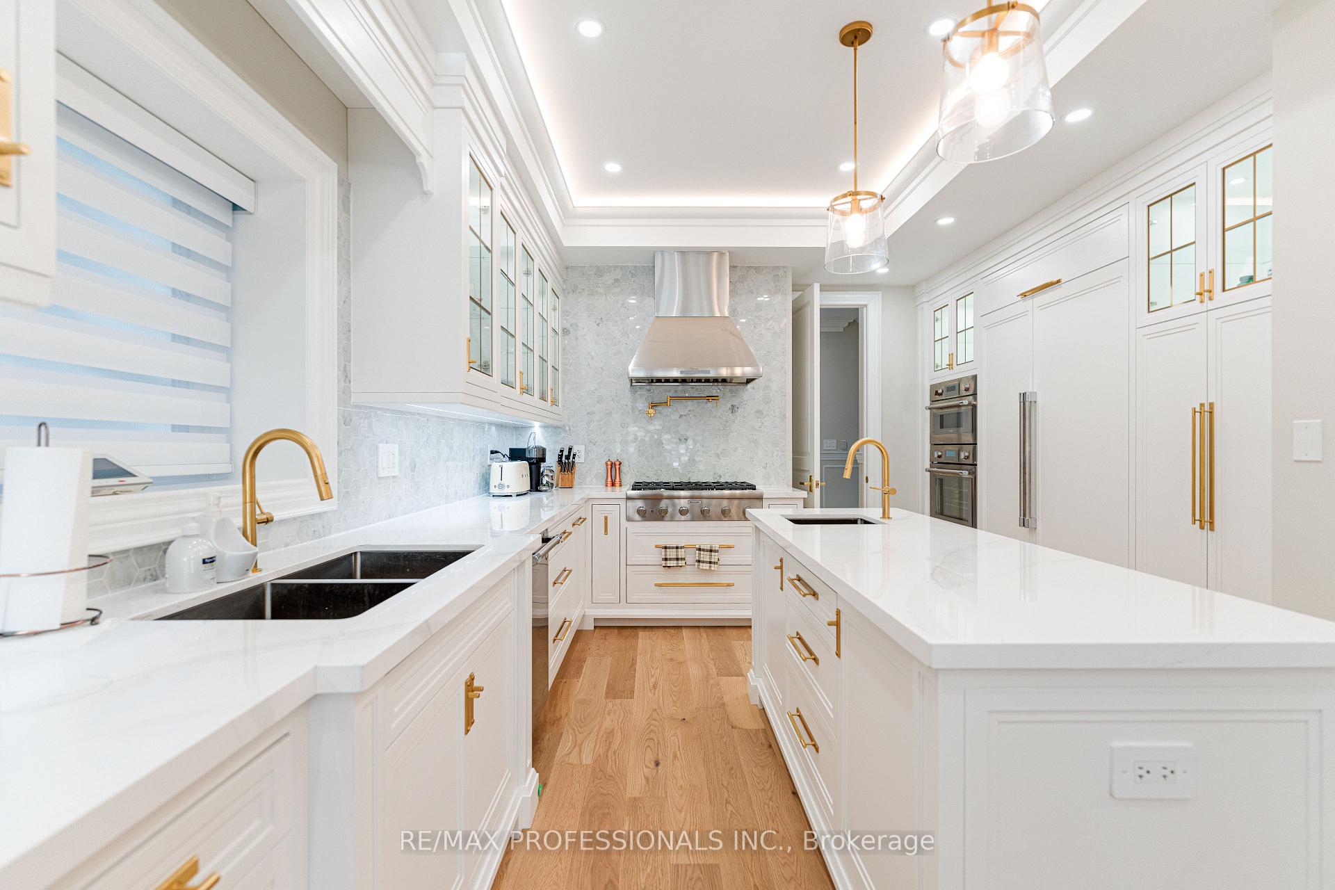 Photo 7 of 161 The Kingsway, Etobicoke, Kingsway South — HOMEH