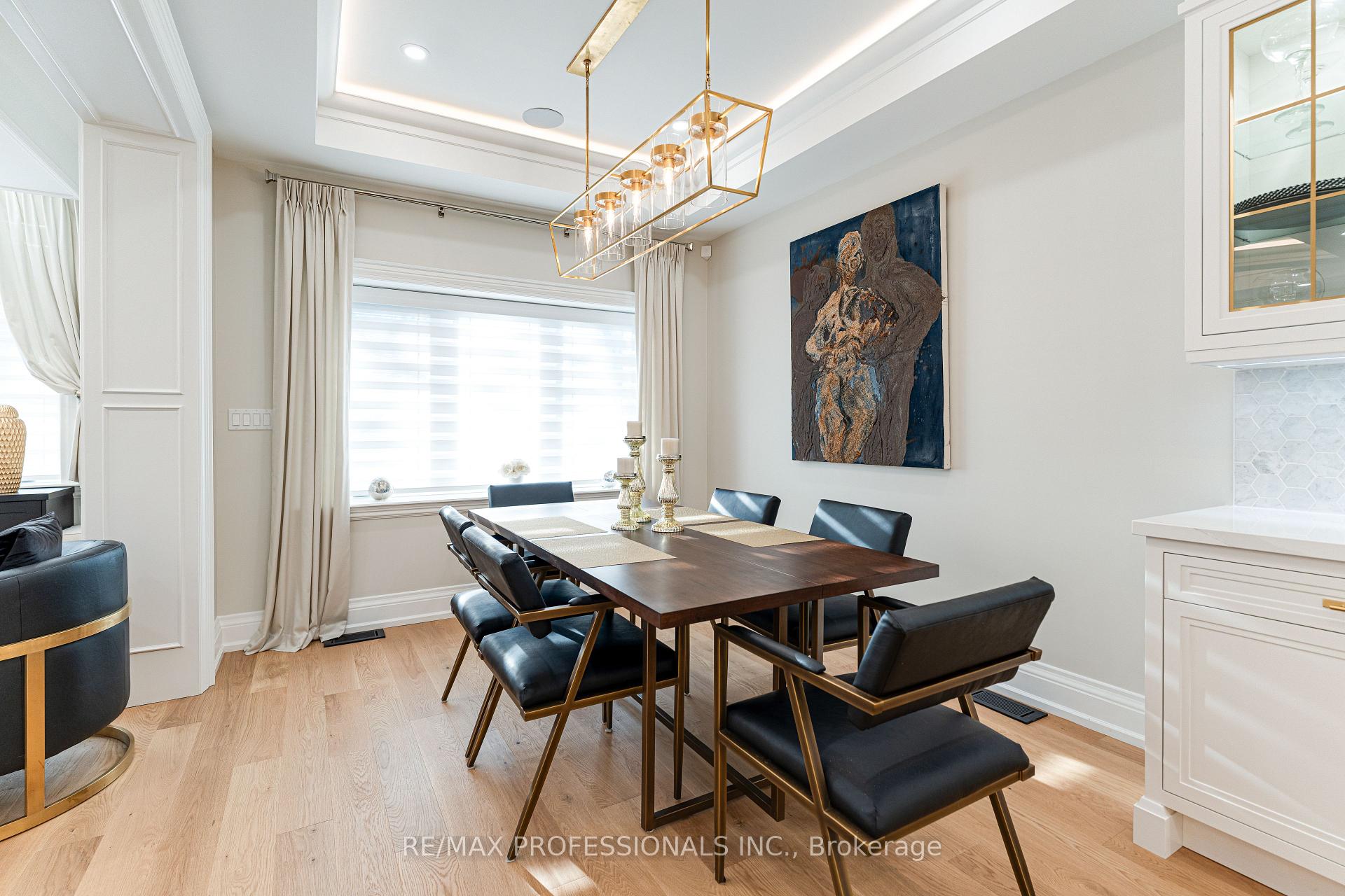 Photo 10 of 161 The Kingsway, Etobicoke, Kingsway South — HOMEH