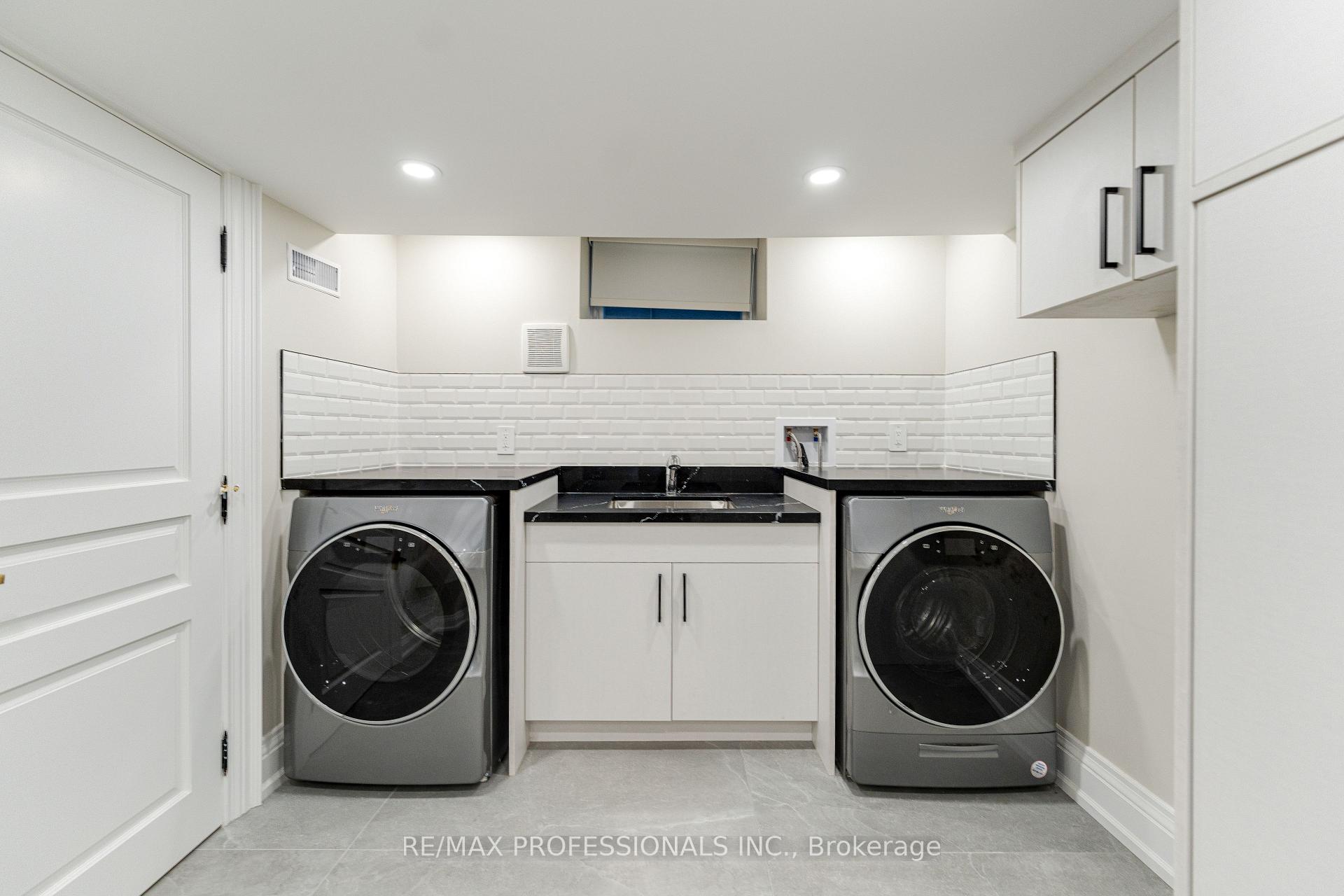 Photo 41 of 161 The Kingsway, Etobicoke, Kingsway South — HOMEH
