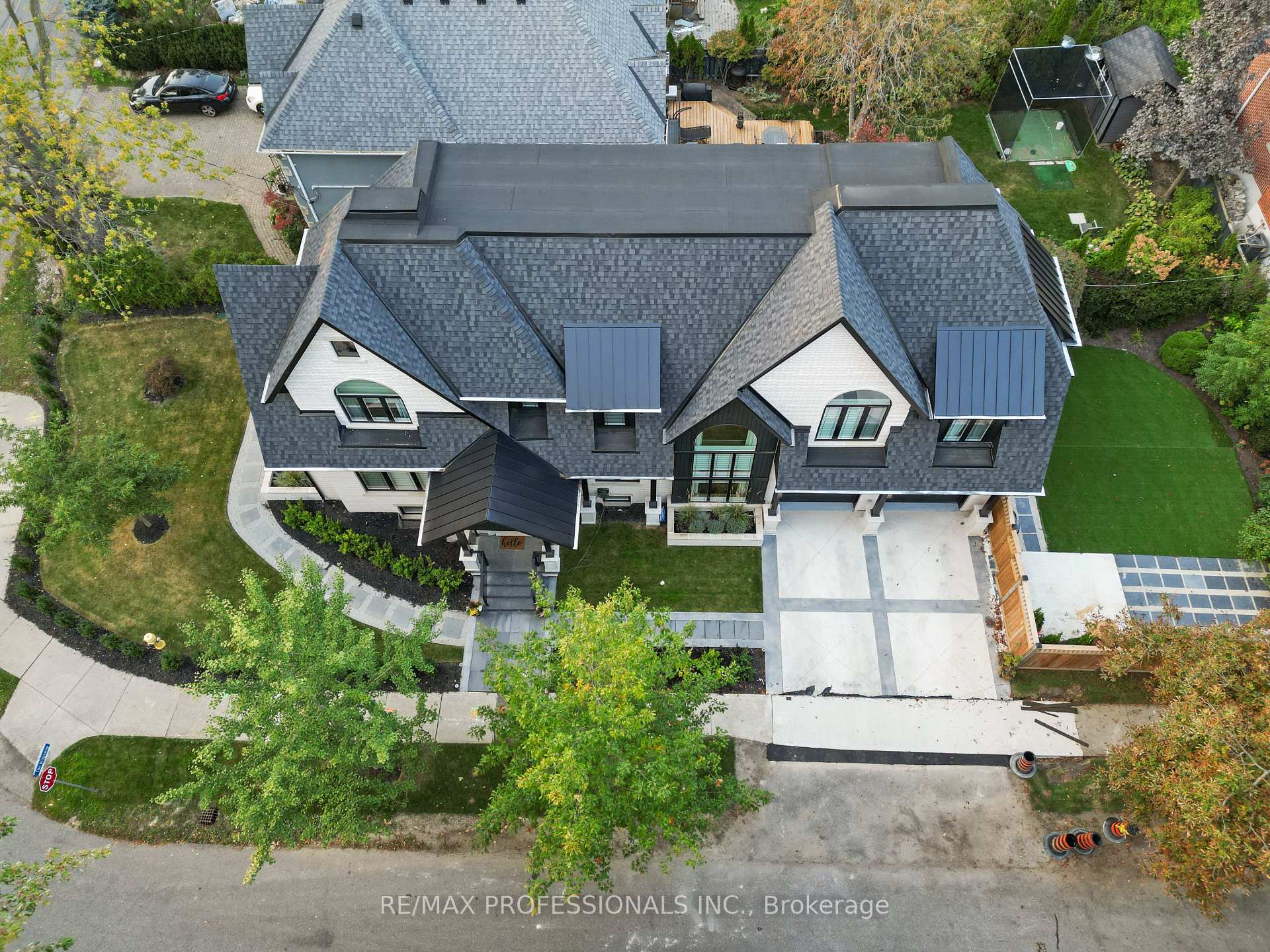 Photo 42 of 161 The Kingsway, Etobicoke, Kingsway South — HOMEH