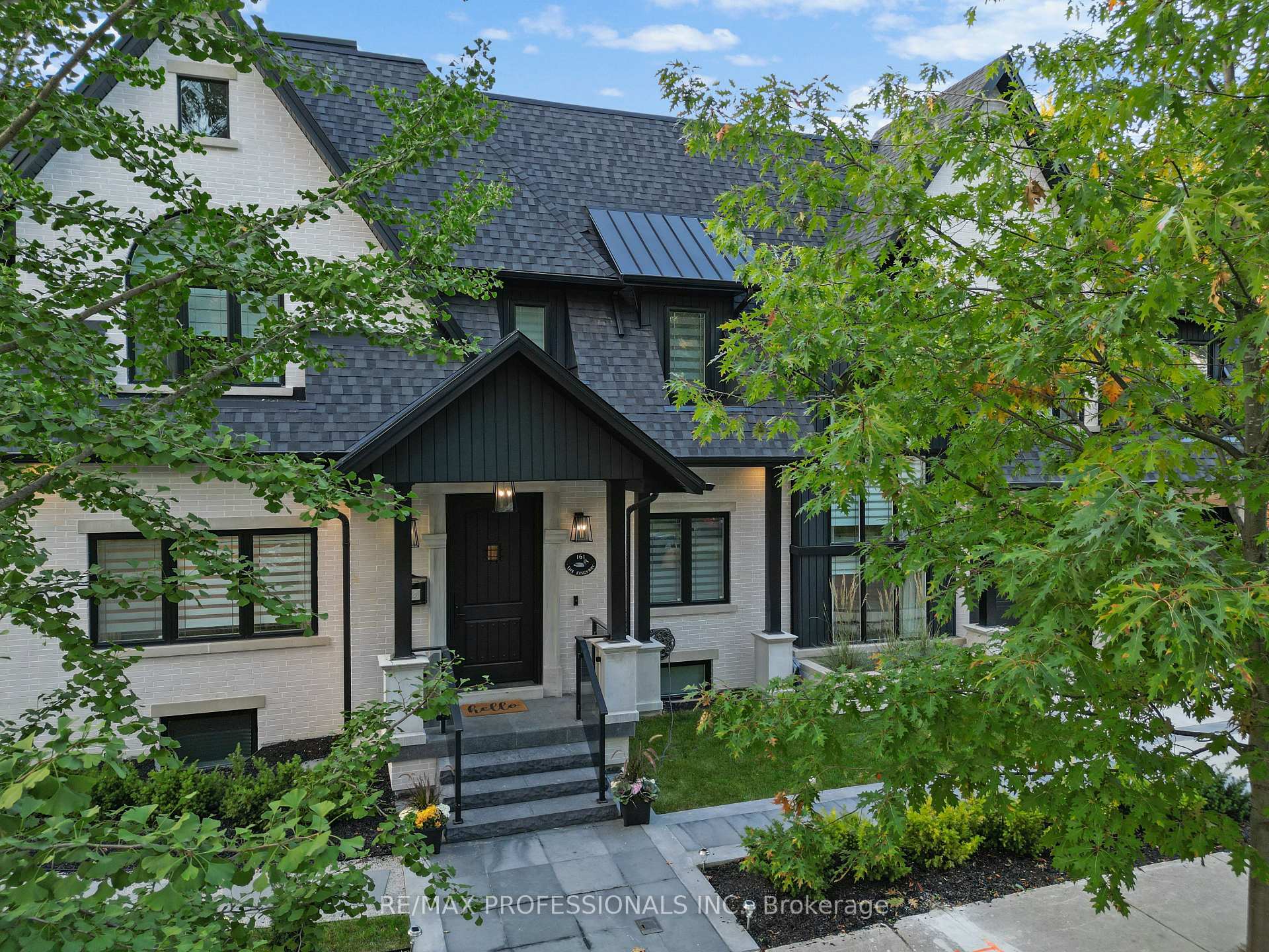 Photo 43 of 161 The Kingsway, Etobicoke, Kingsway South — HOMEH